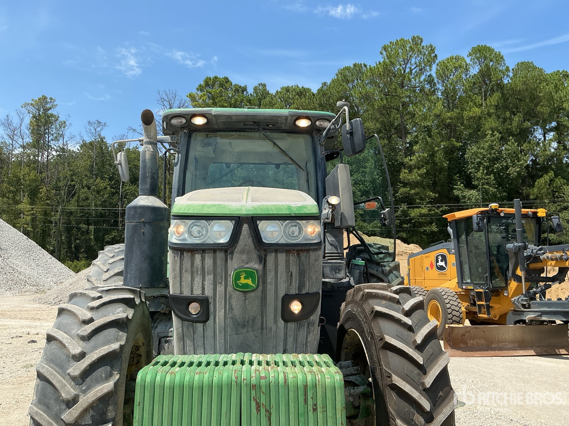 2014 John Deere 7210R