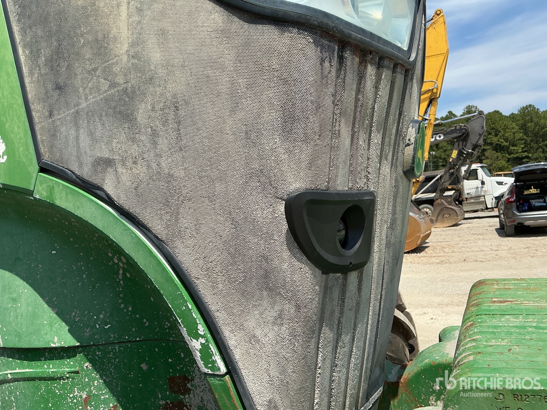 2014 John Deere 7210R