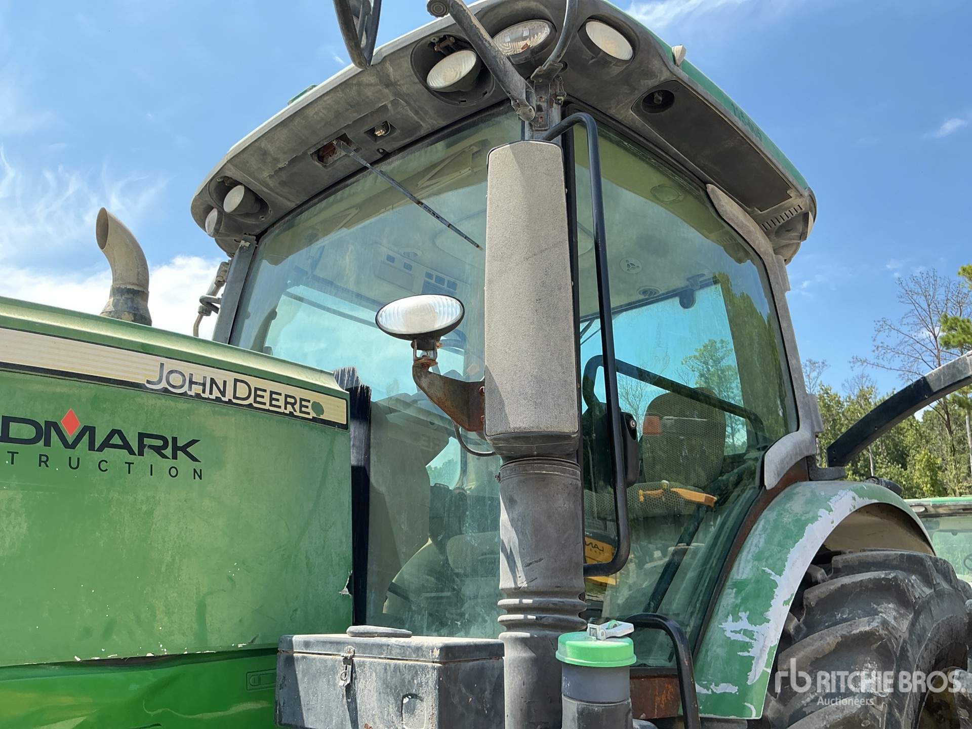 2014 John Deere 7210R