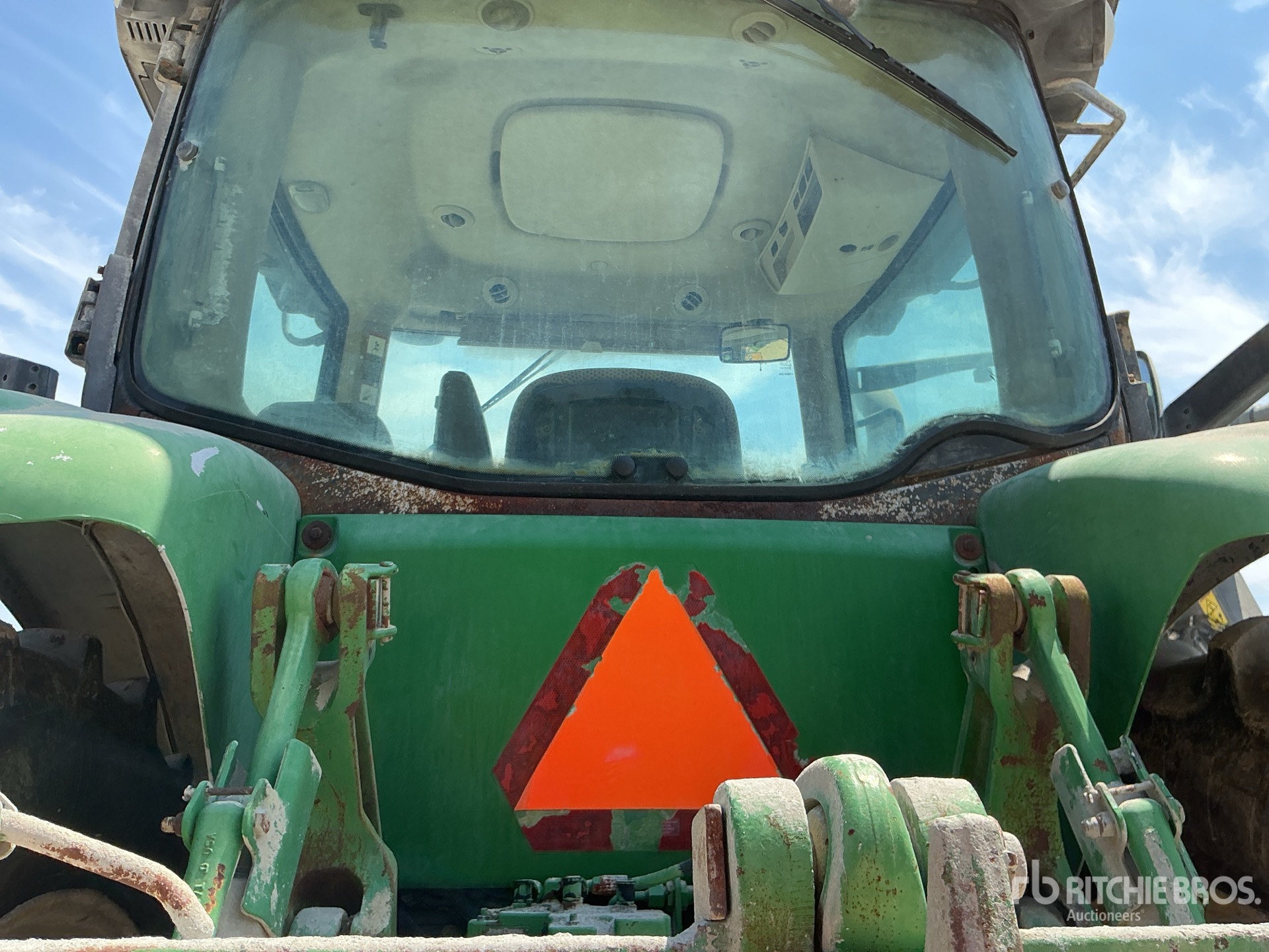 2014 John Deere 7210R