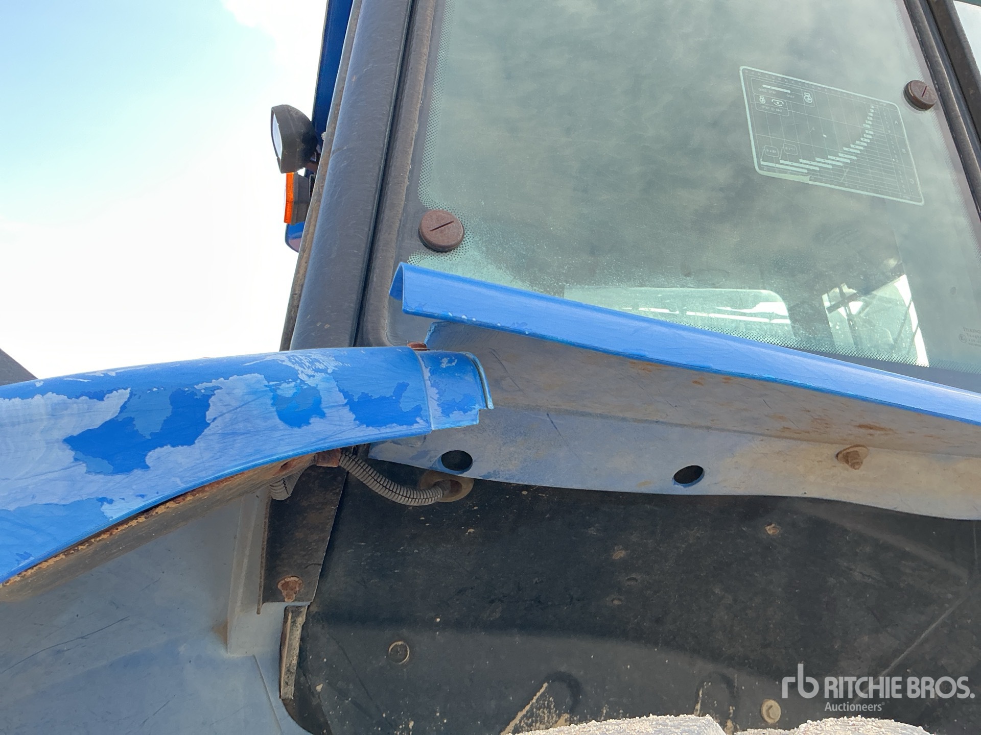 2005 New Holland TM140