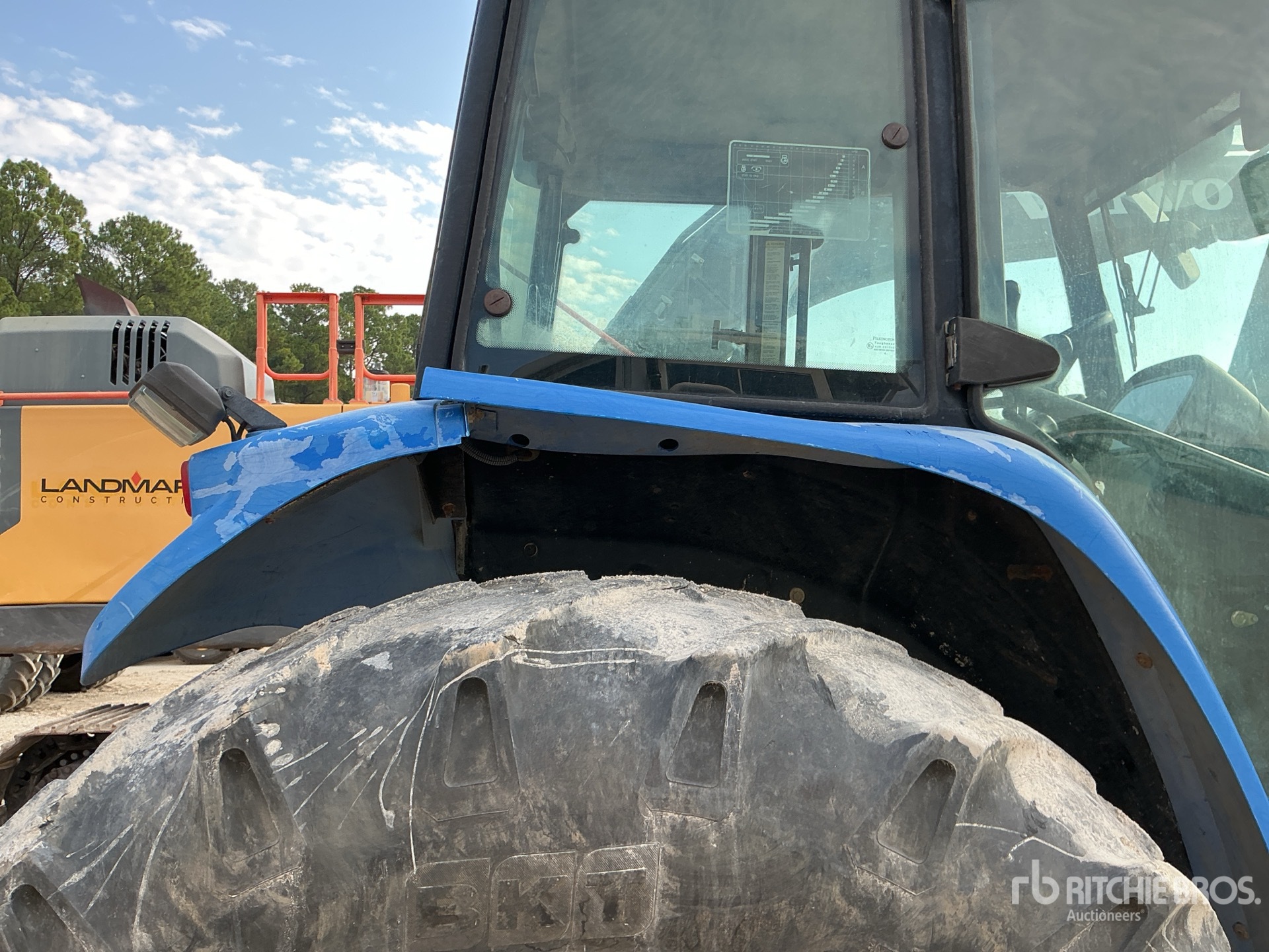2005 New Holland TM140