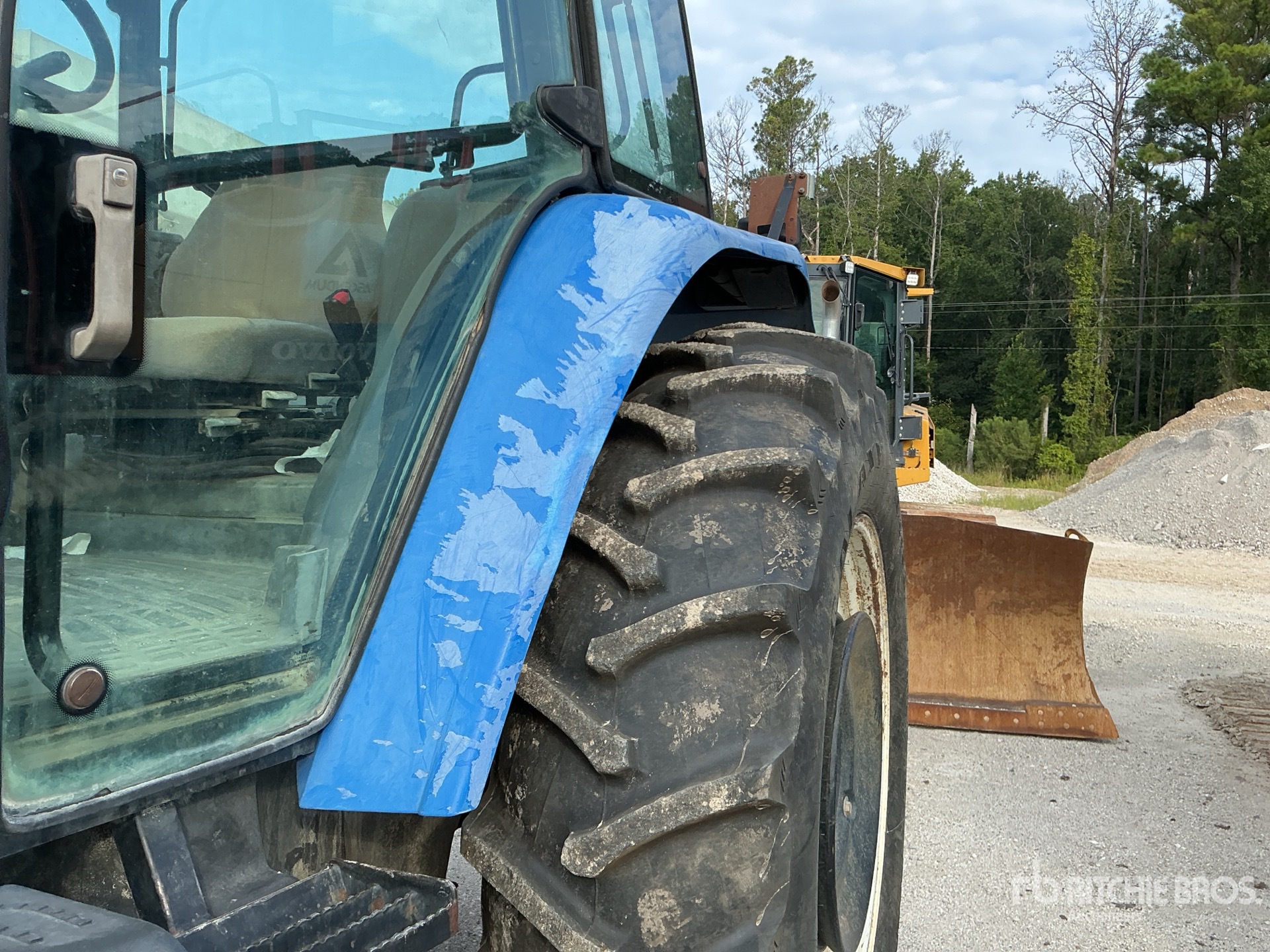 2005 New Holland TM140