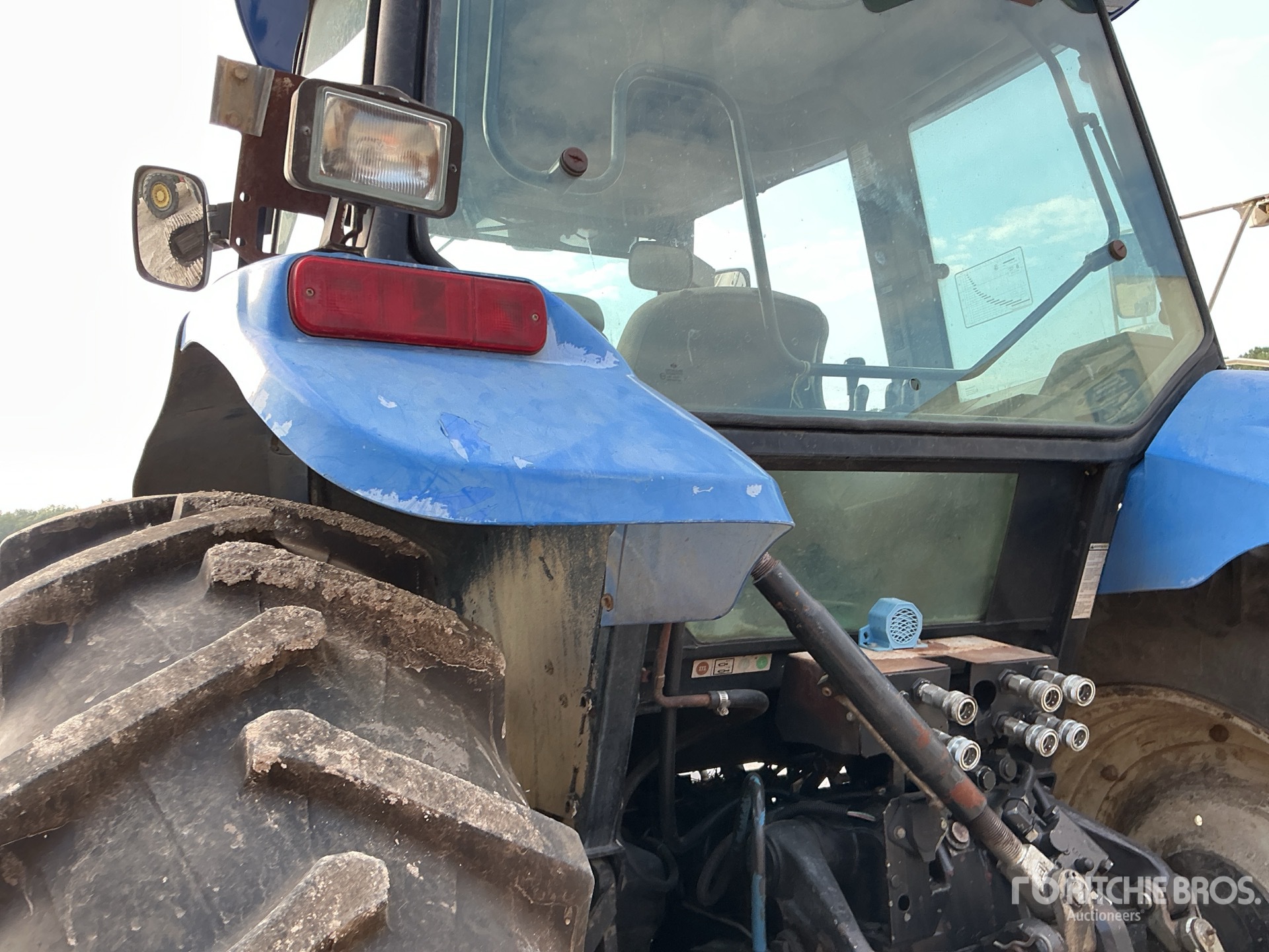 2005 New Holland TM140