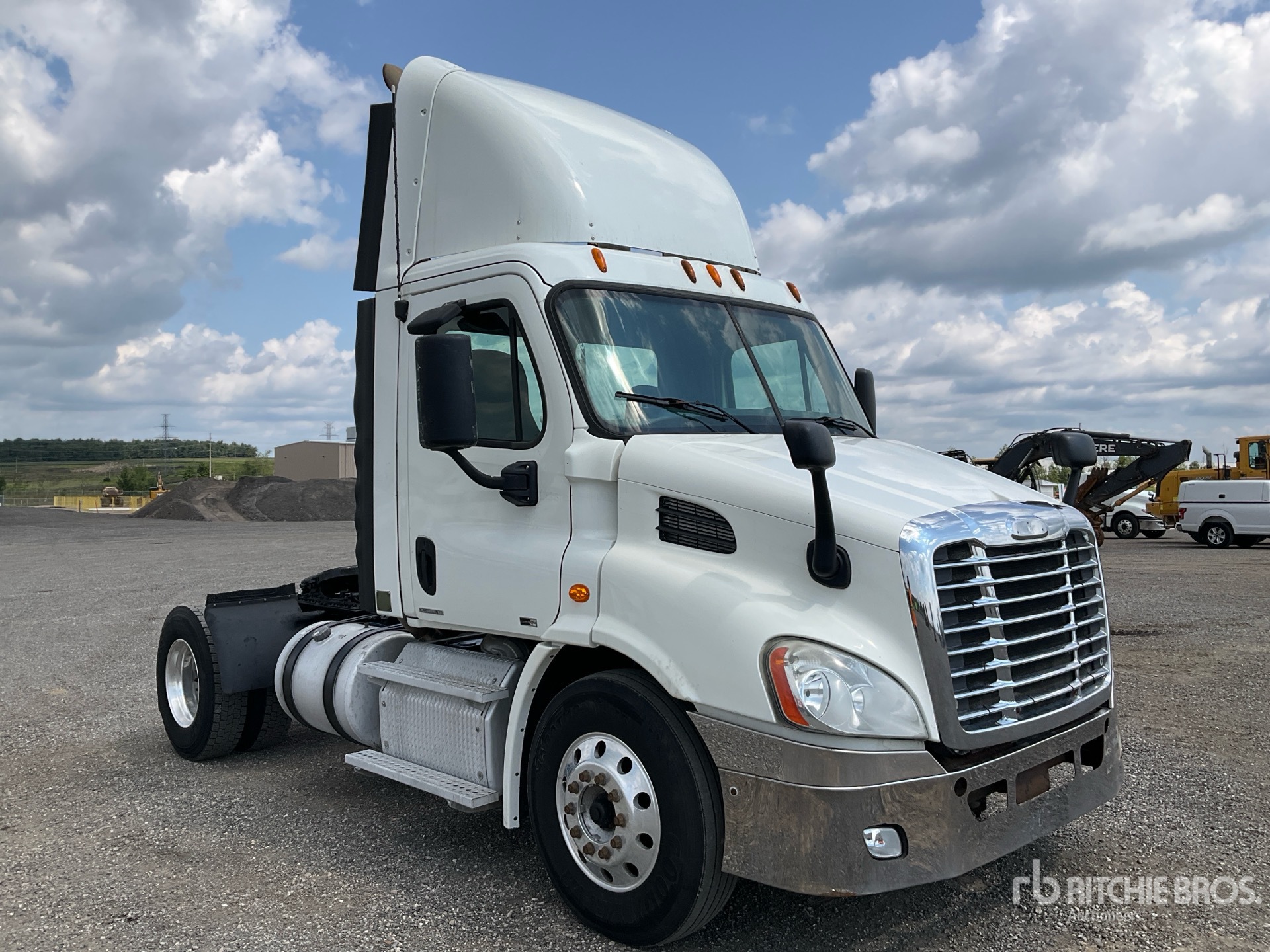 2012 Freightliner CASCADIA 113