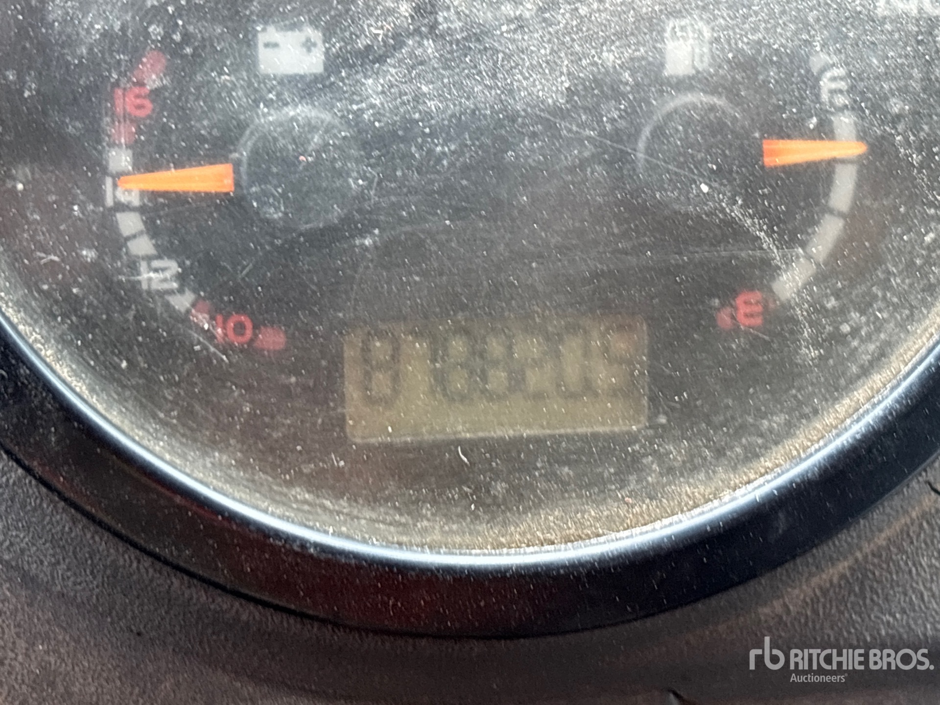 2011 Mack MRU613
