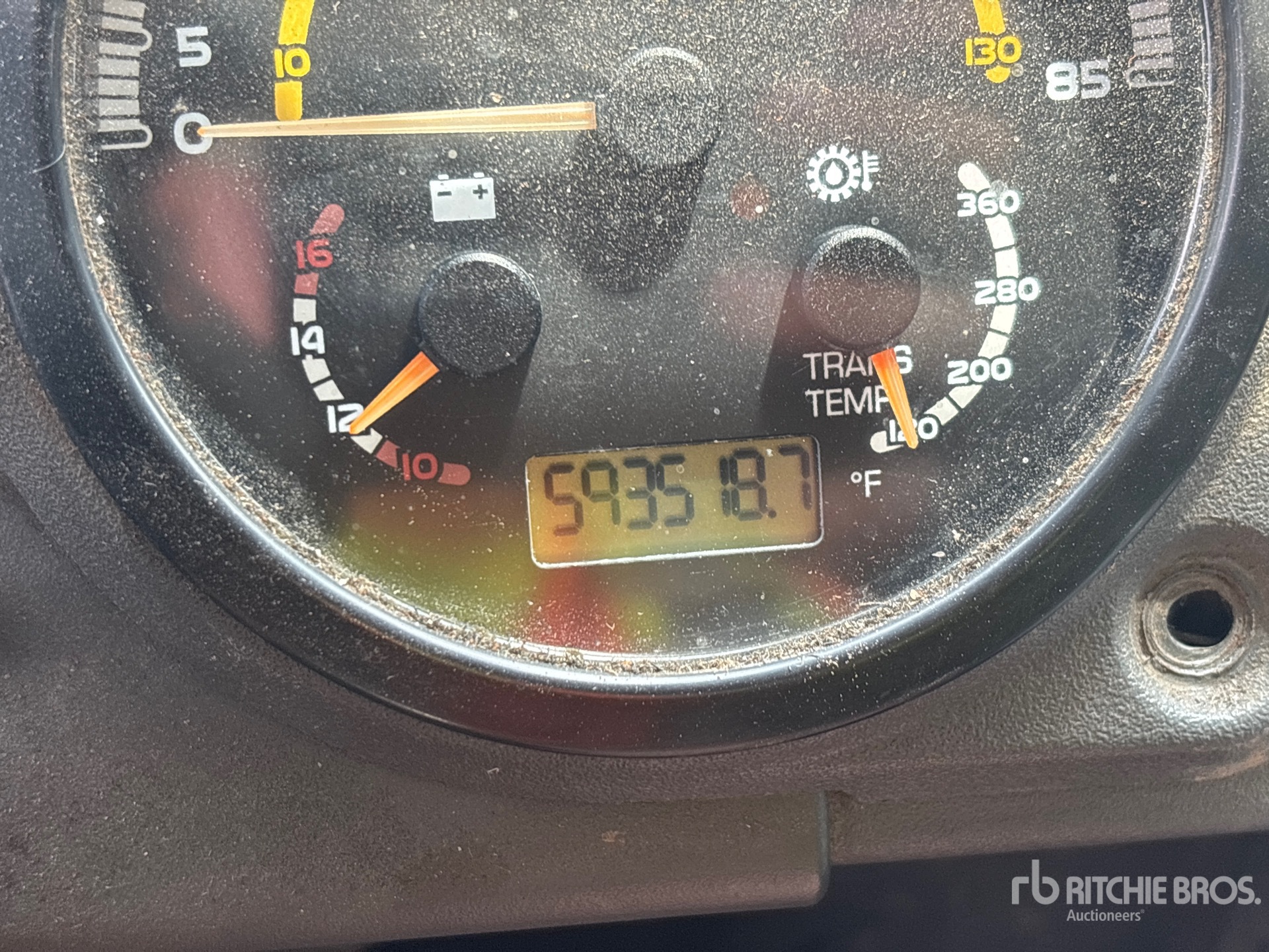 2012 Mack MRU613