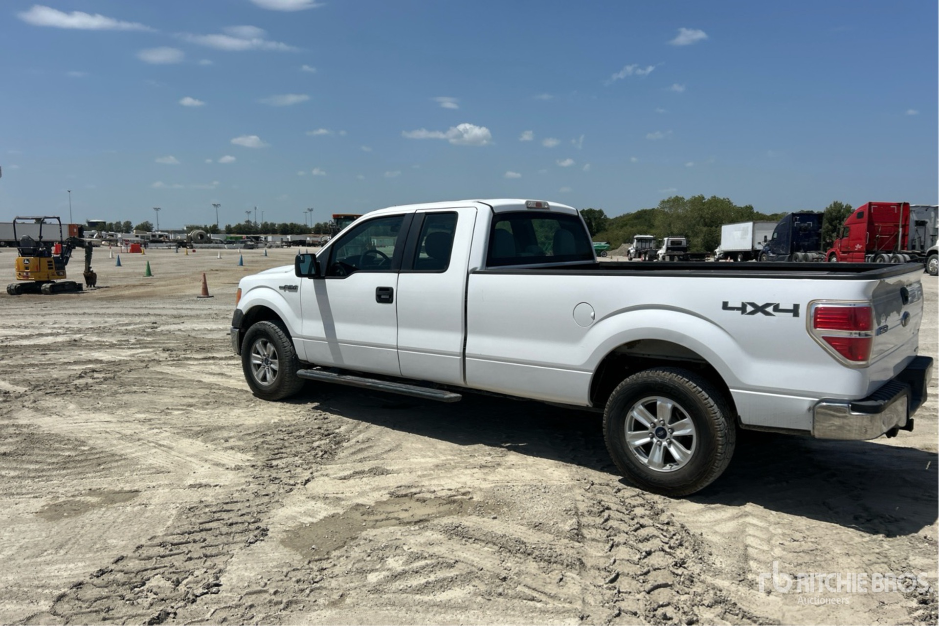 General Appearance with Picture, Left Rear Corner