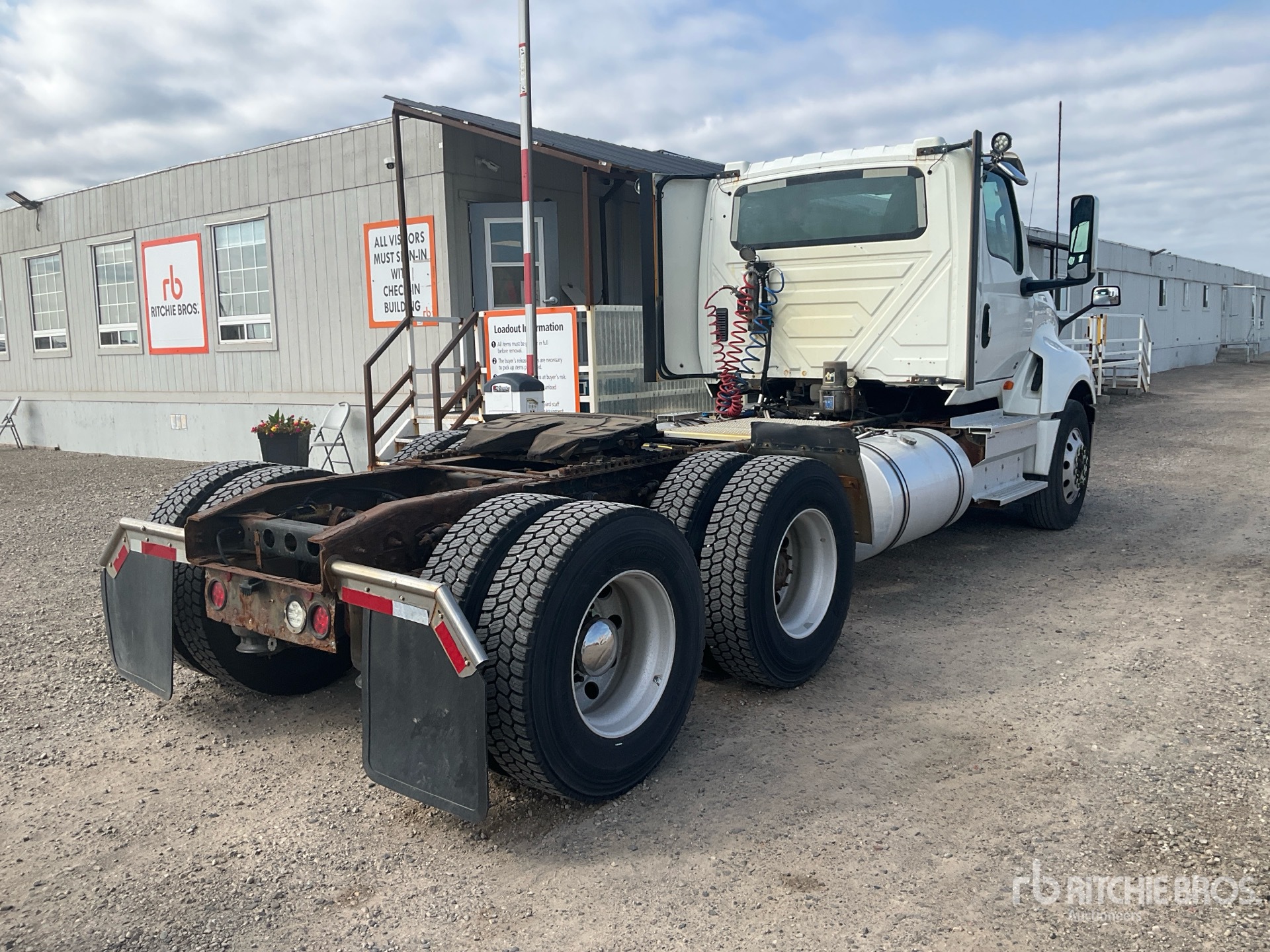2019 International LT625
