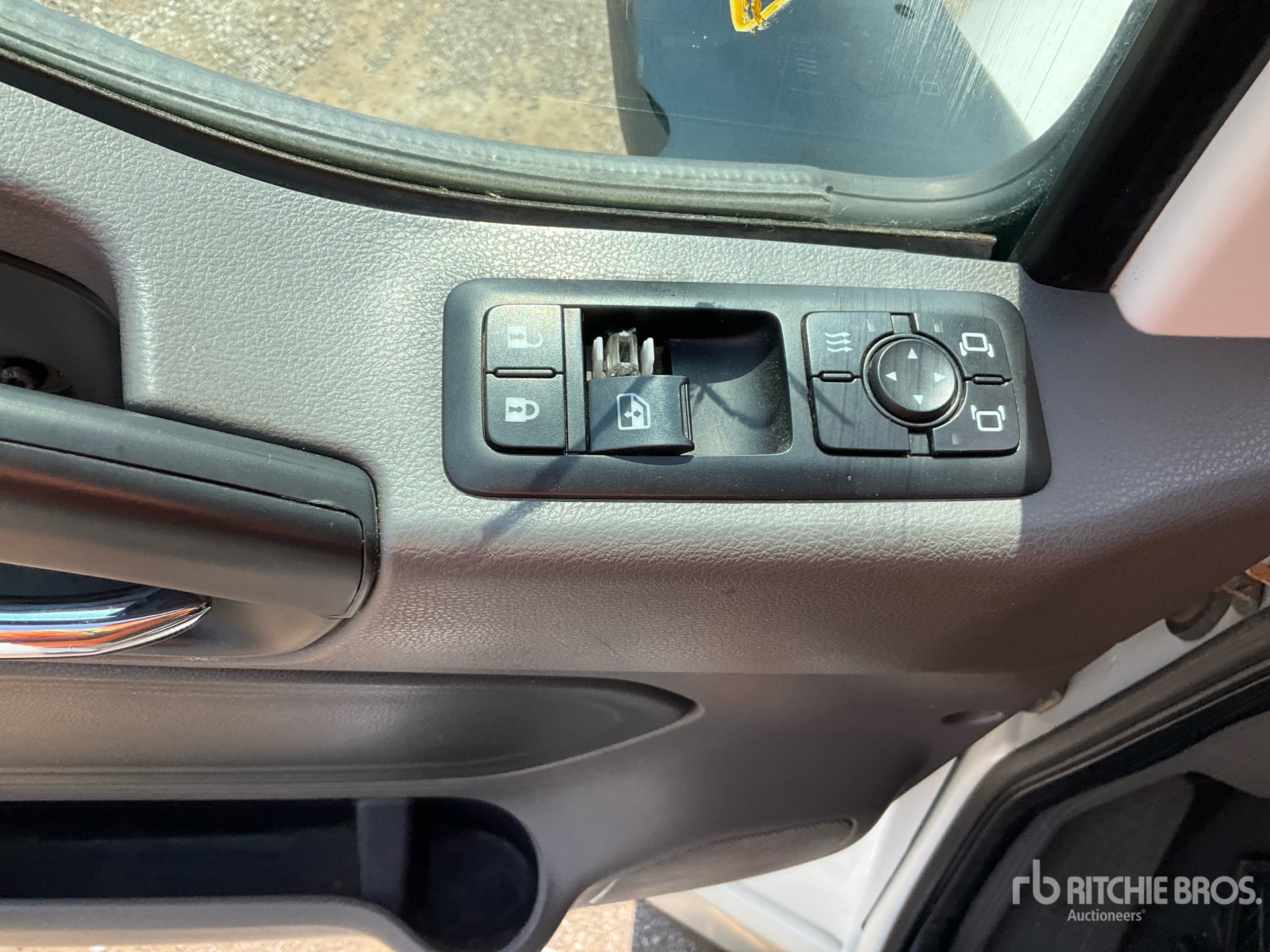 2019 International LT625
