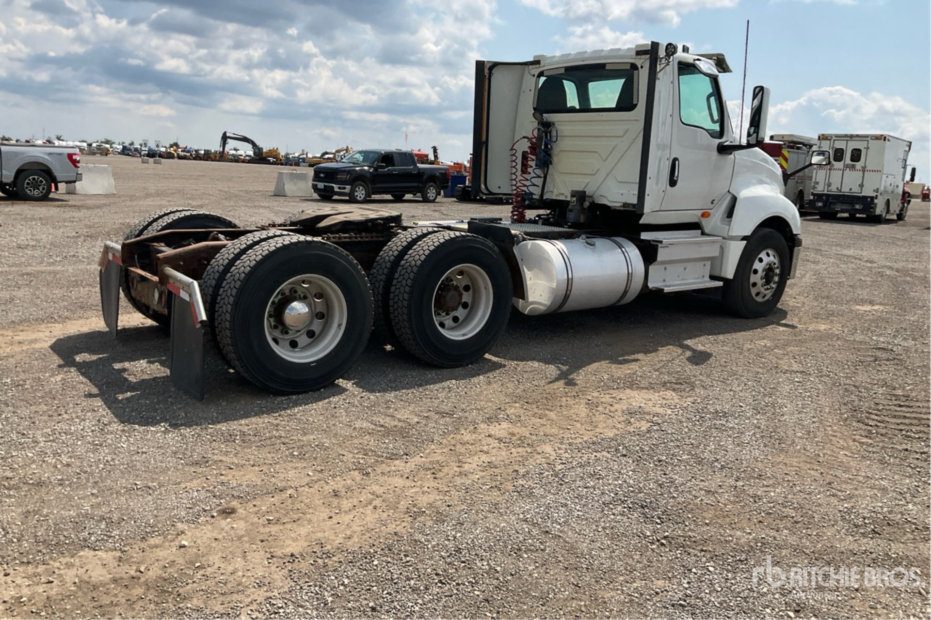 2019 International LT625