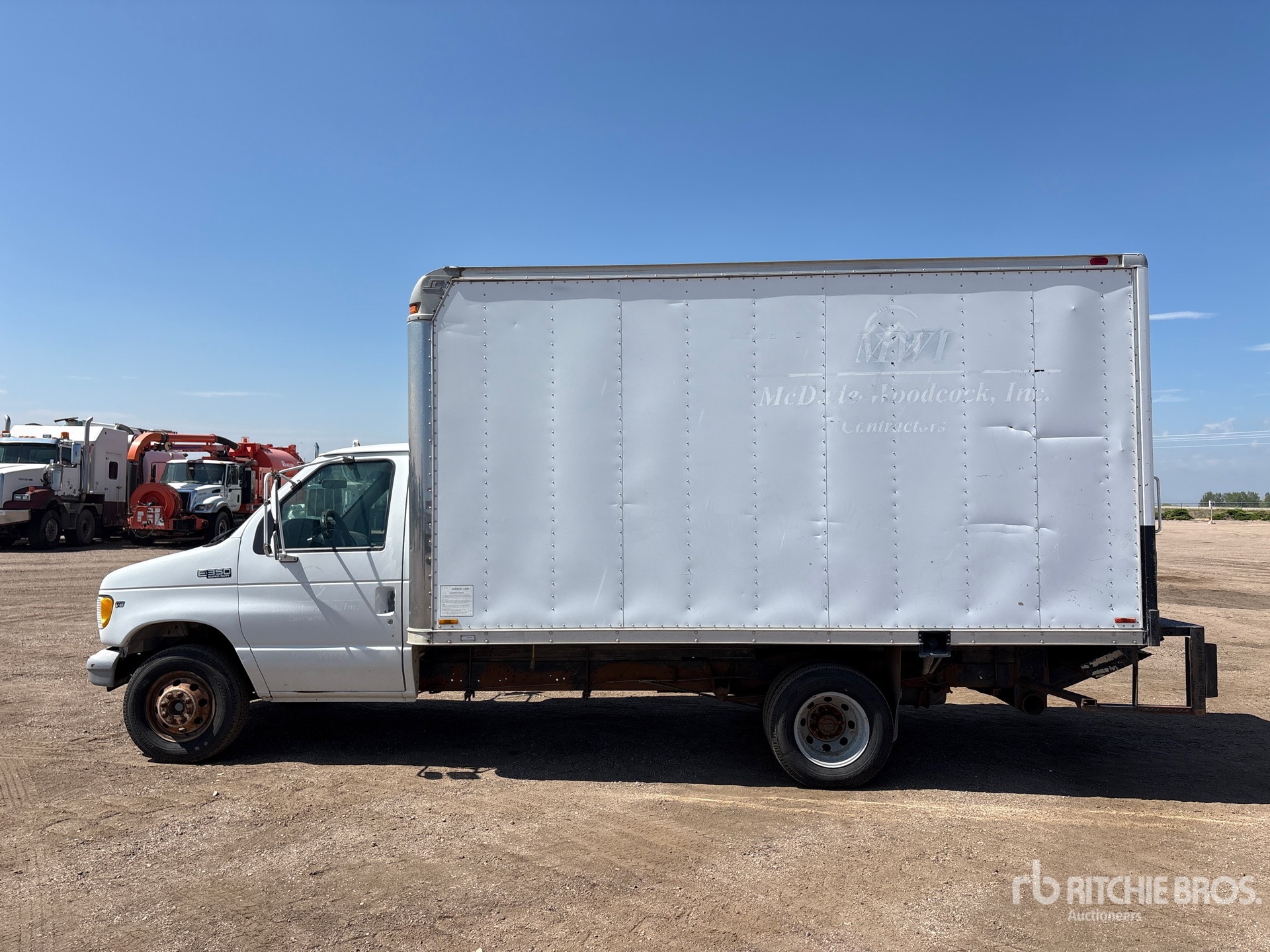 1999 Ford E-350