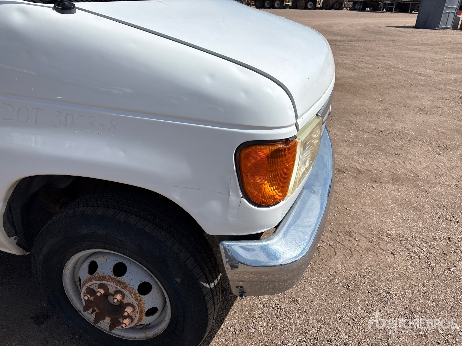 2003 Ford E-350