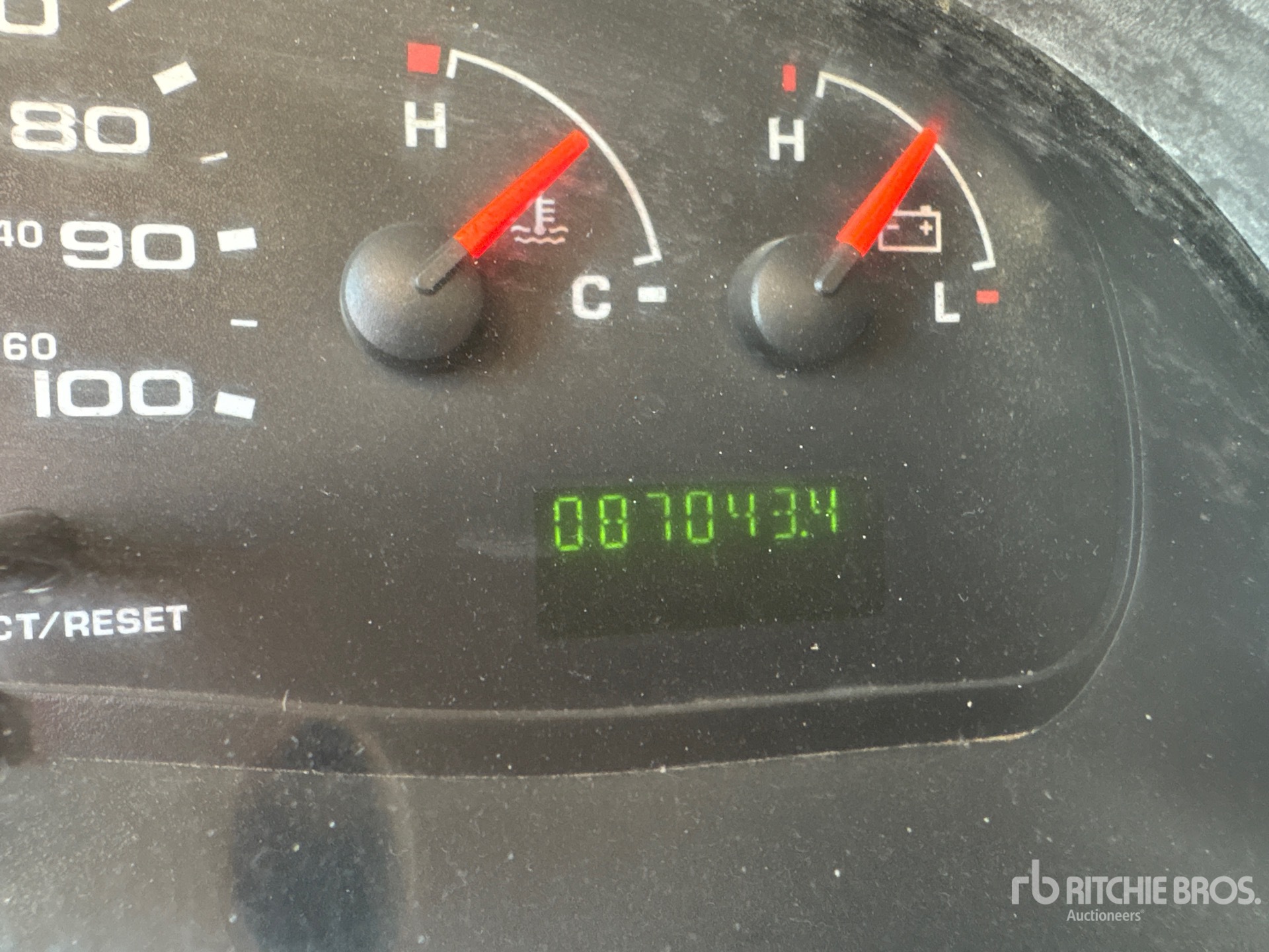 2004 Ford E-350