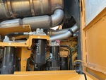 Moteur with Engine - Right Side