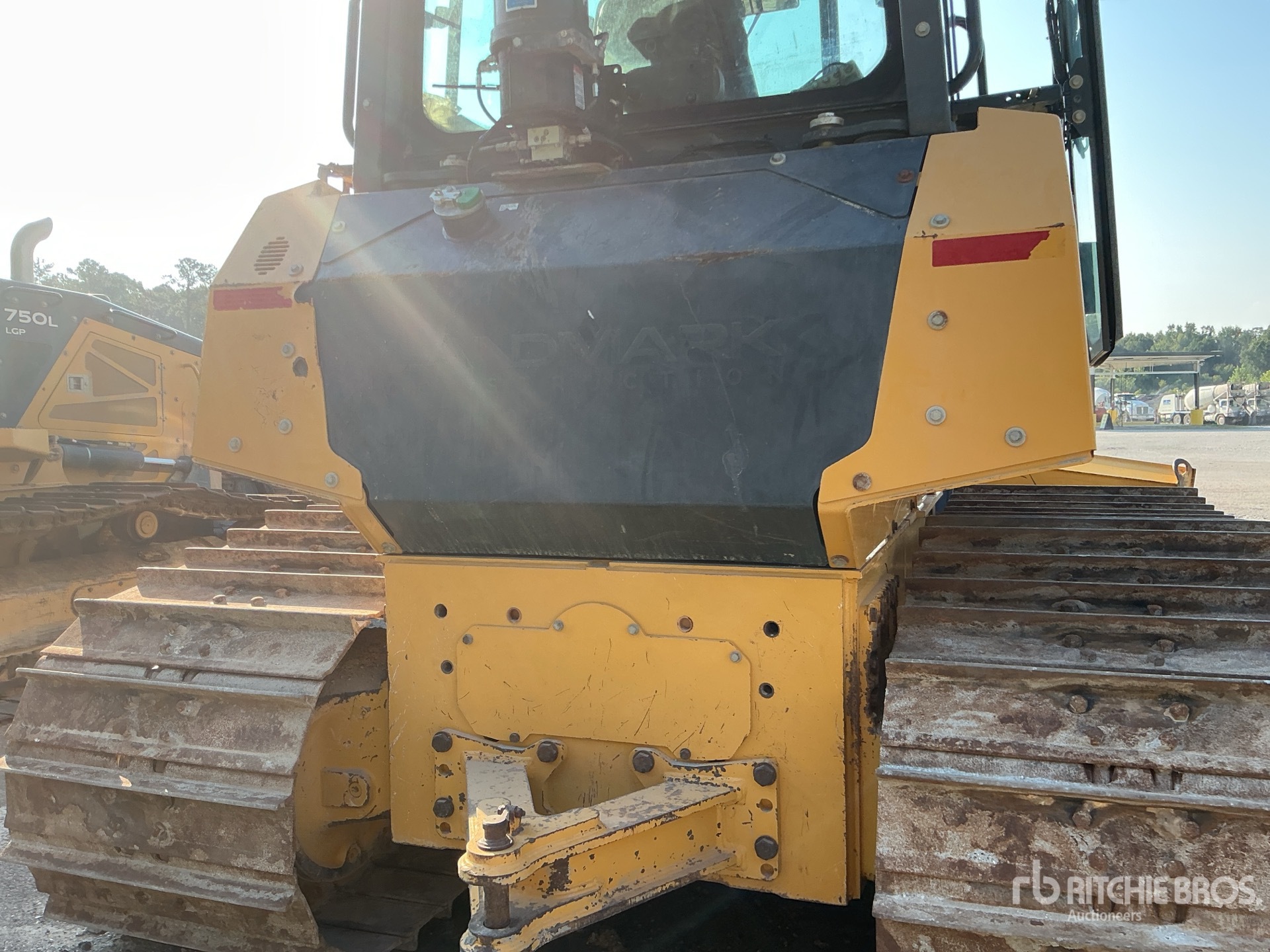 2021 John Deere 750L LGP