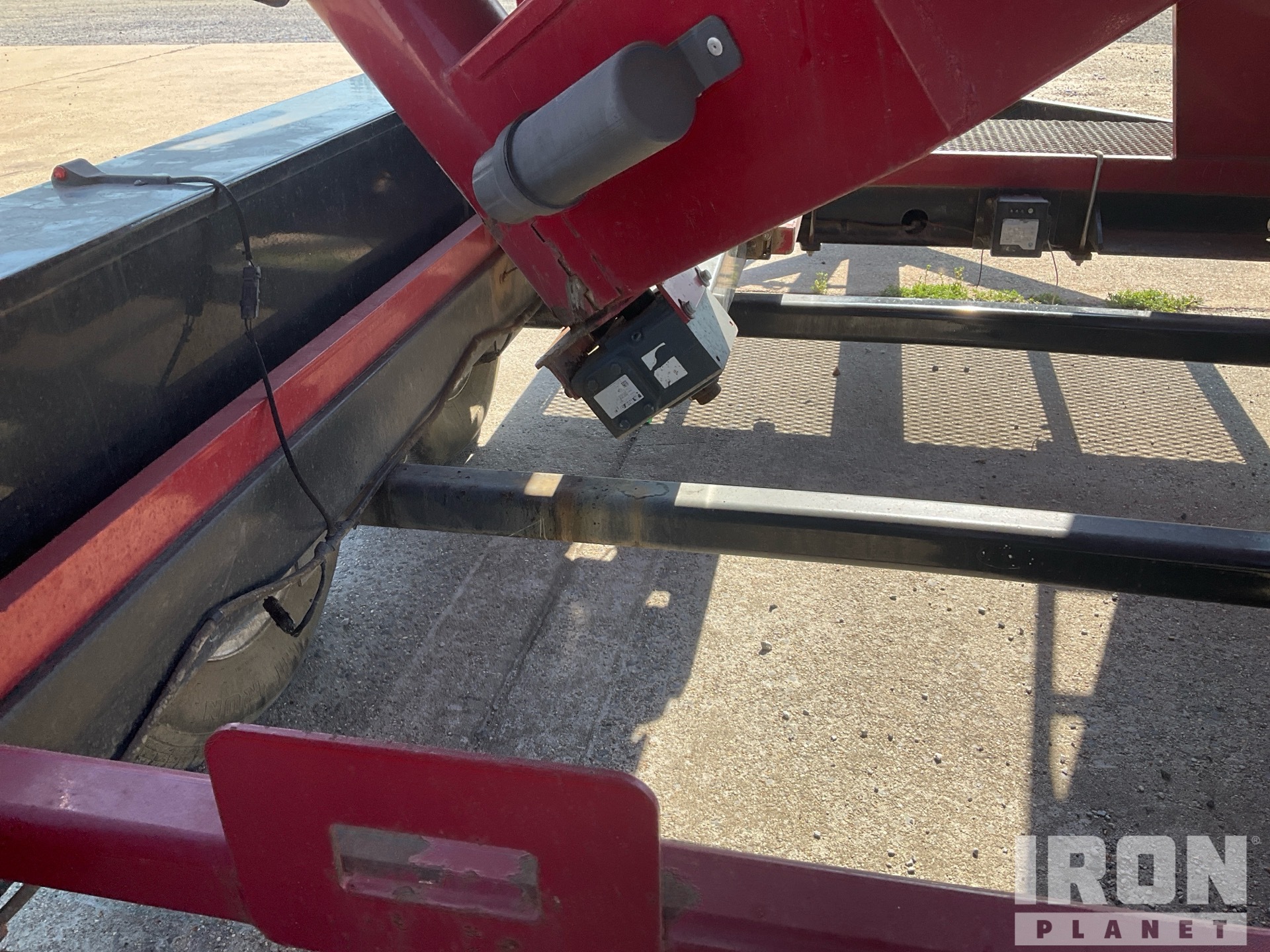 2015 Patriot 330