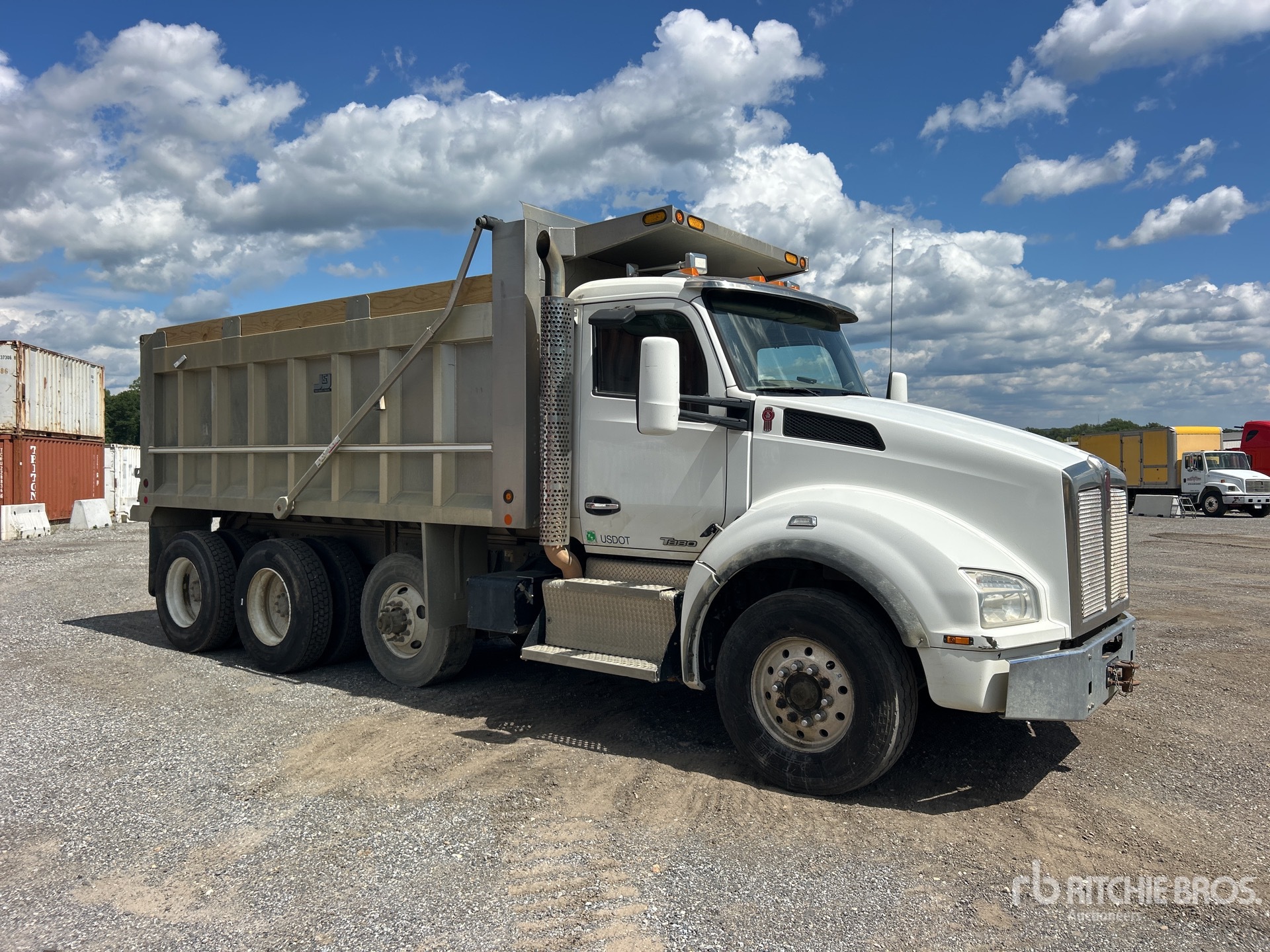 2017 Kenworth T880