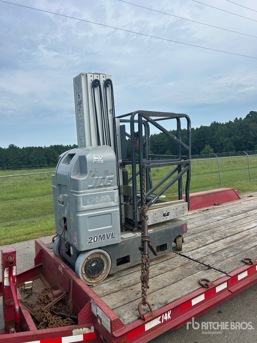 2010 JLG 20MVL