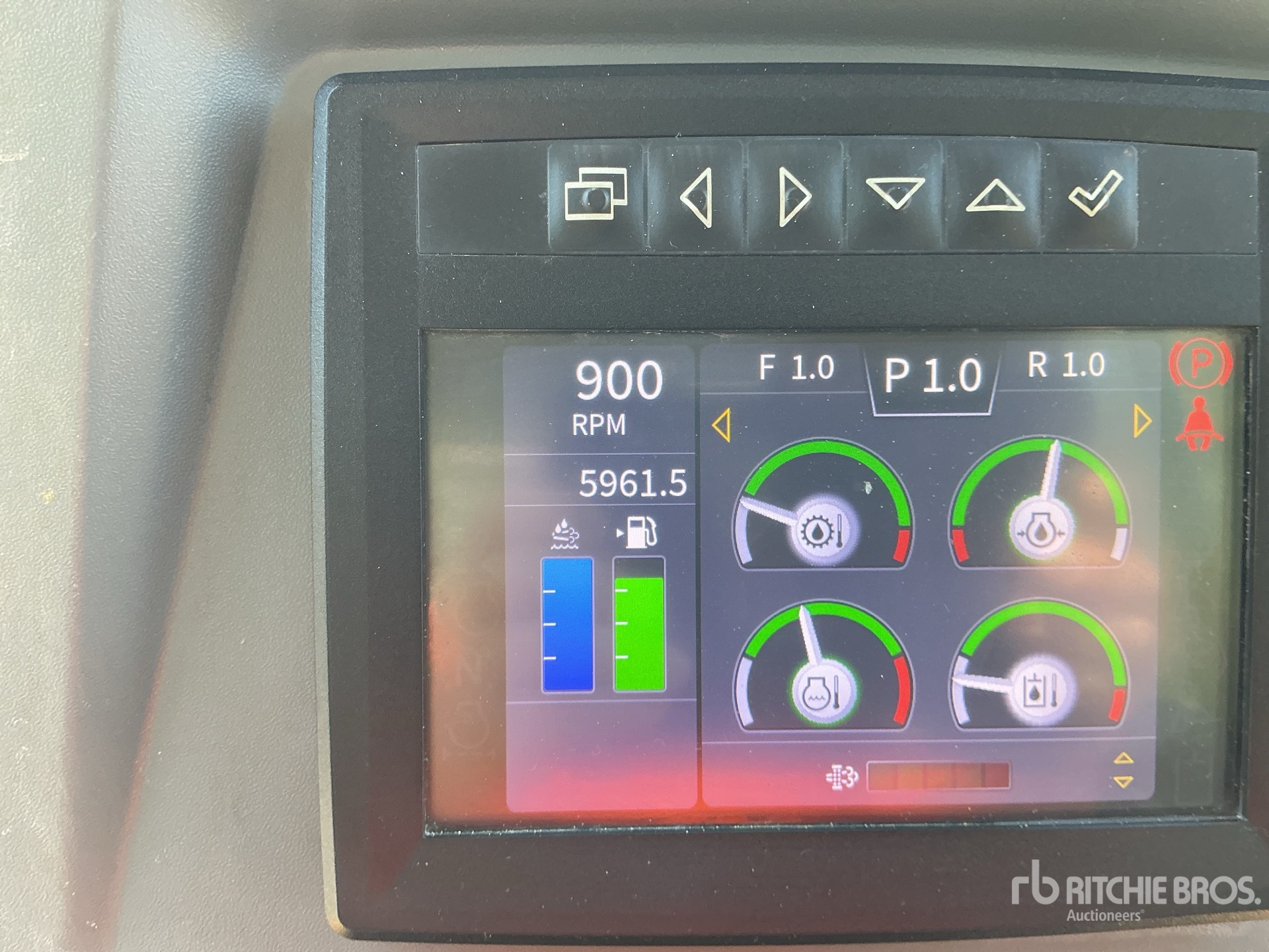 2022 John Deere 750L LGP