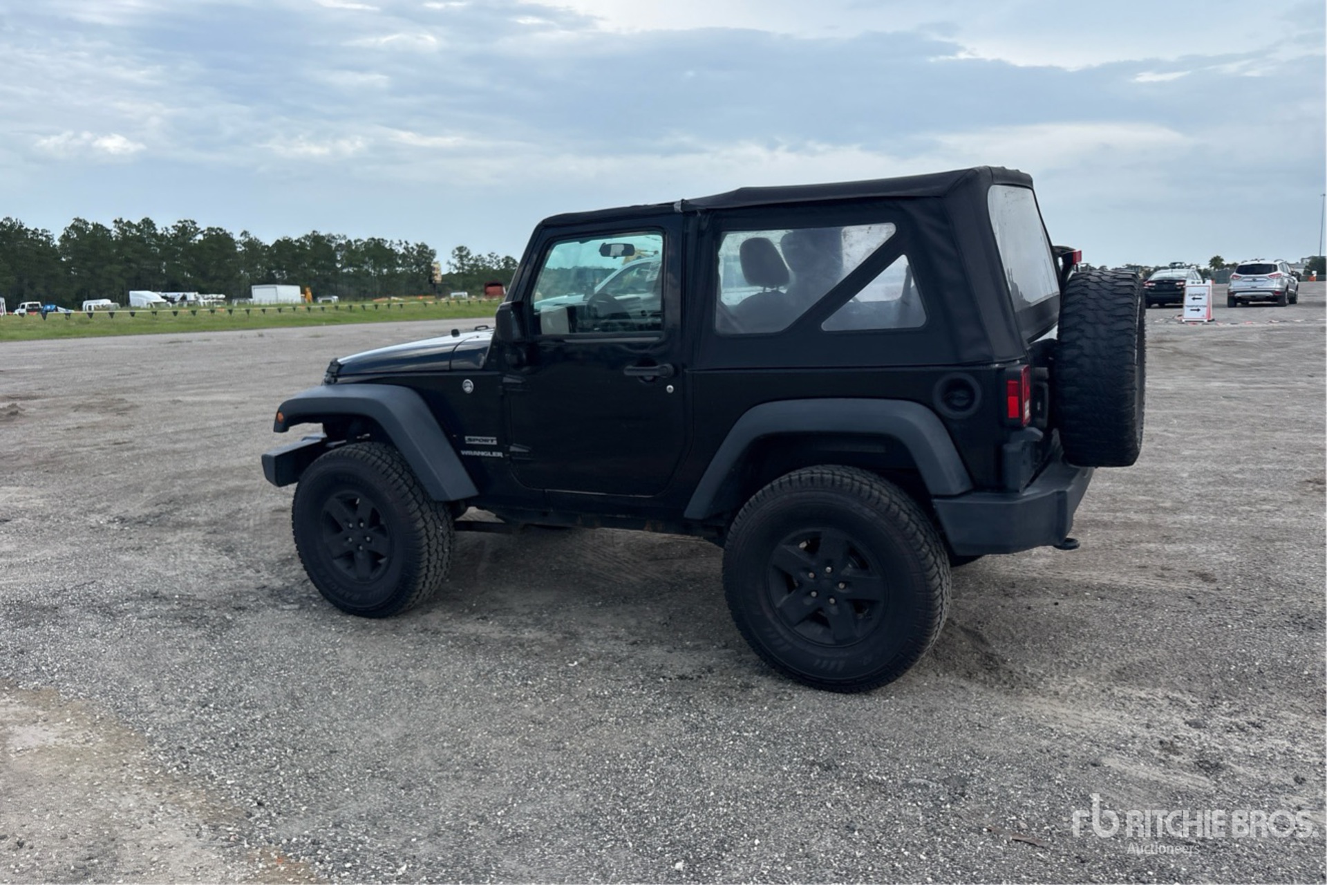 General Appearance with Picture, Left Rear Corner