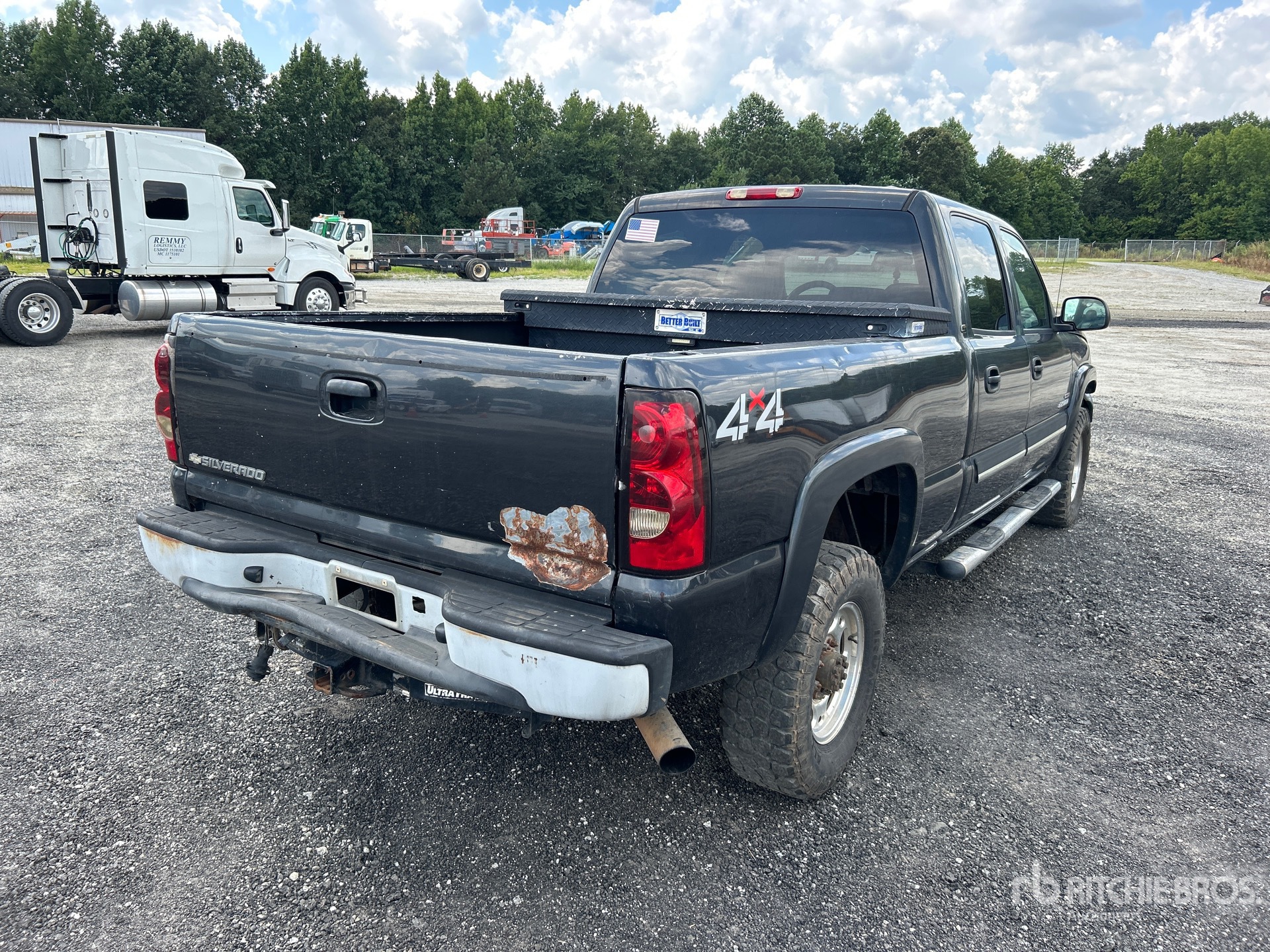 General Appearance with Picture, Right Rear Corner