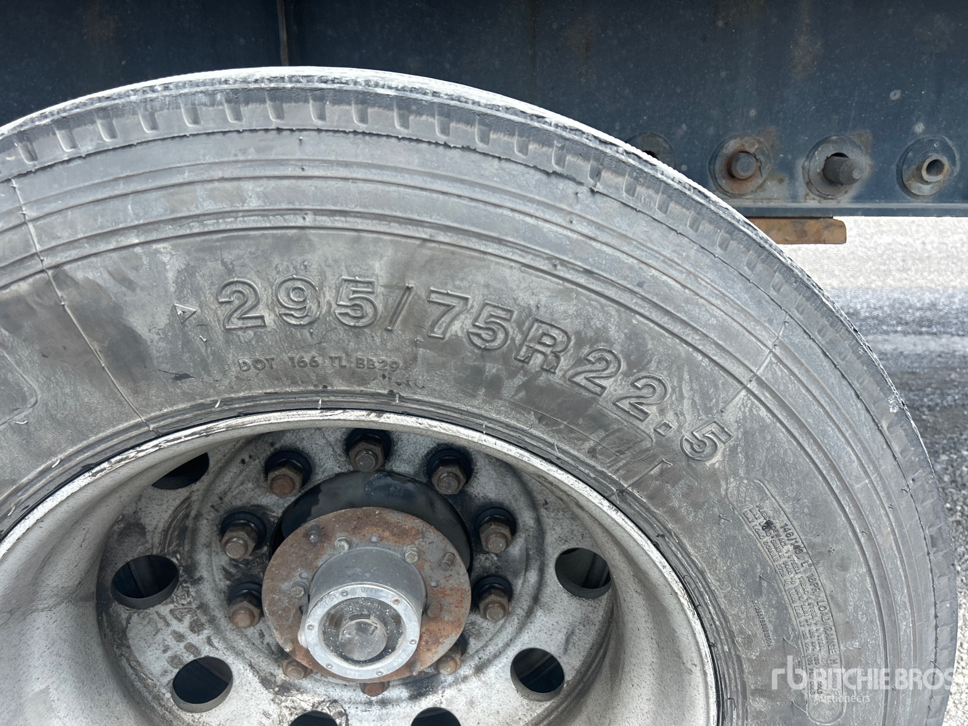 2015 Load King  48 FT T/A SPREAD AXLE