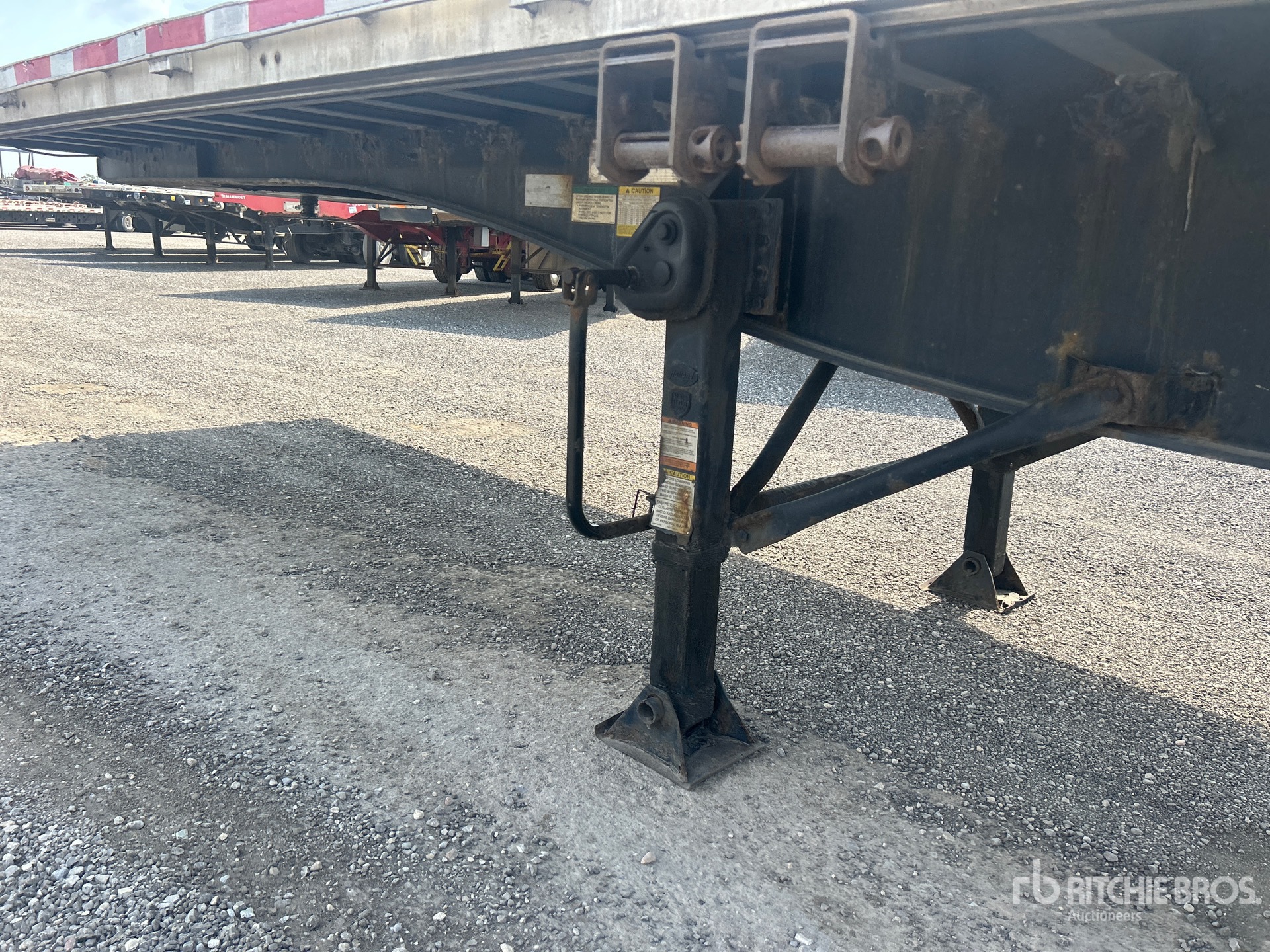 2015 Load King  48 FT T/A SPREAD AXLE