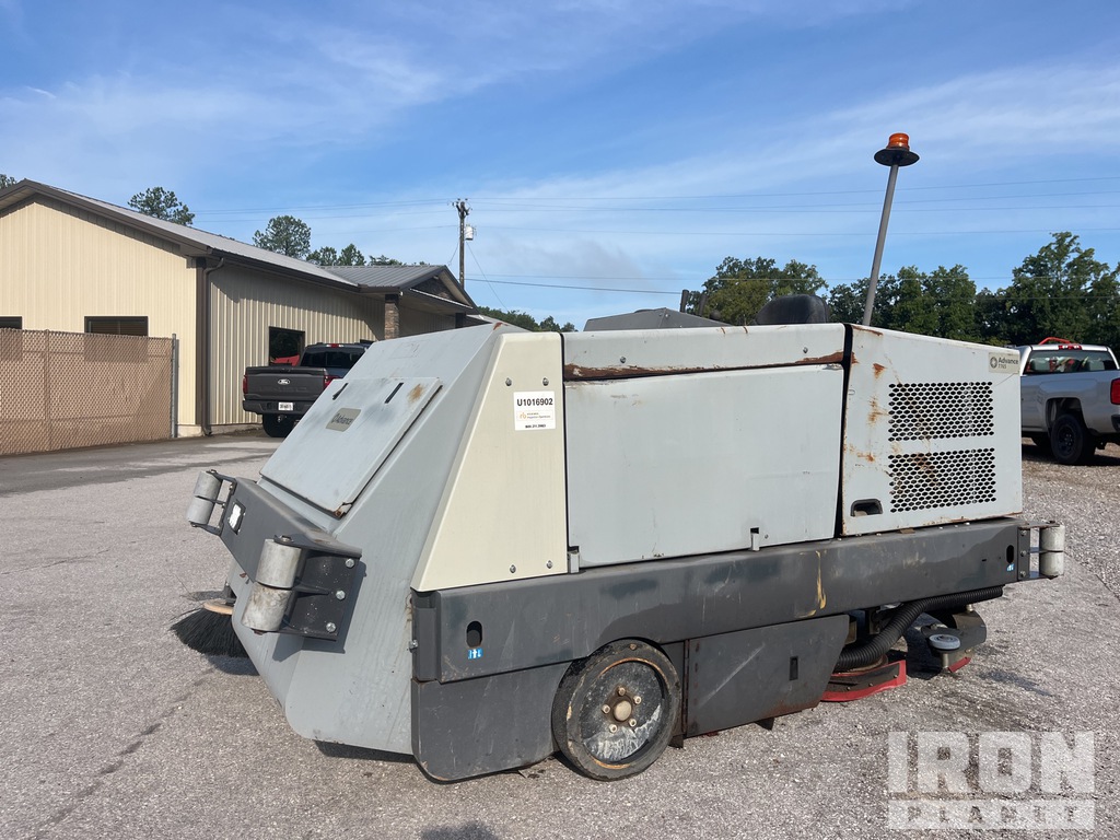 General Appearance with Image, coin avant gauche