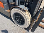 Châssis with Right Front Tire