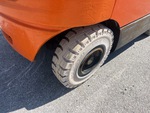 Châssis with Right Rear Tire
