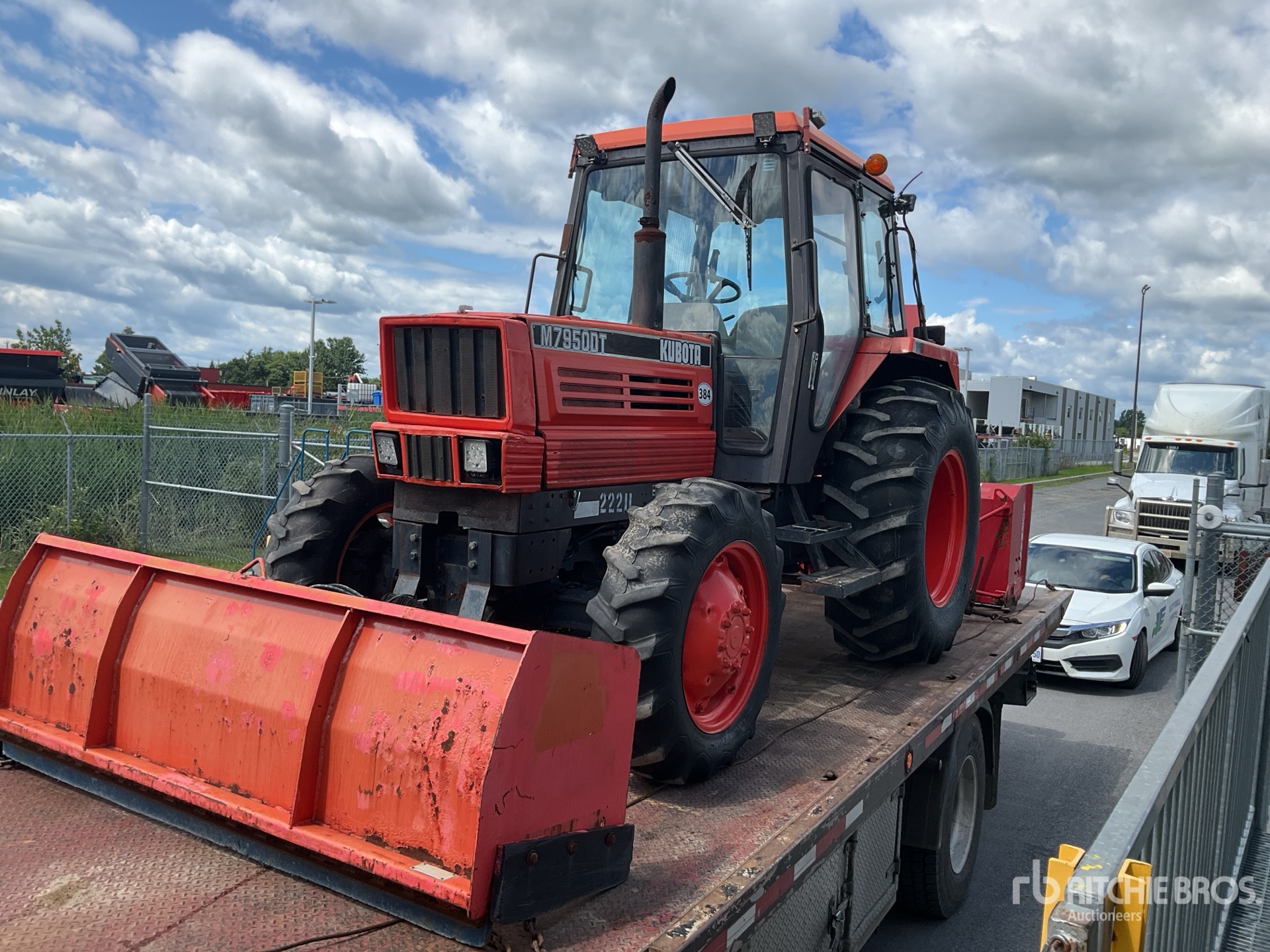 1987 Kubota M7950 DTF
