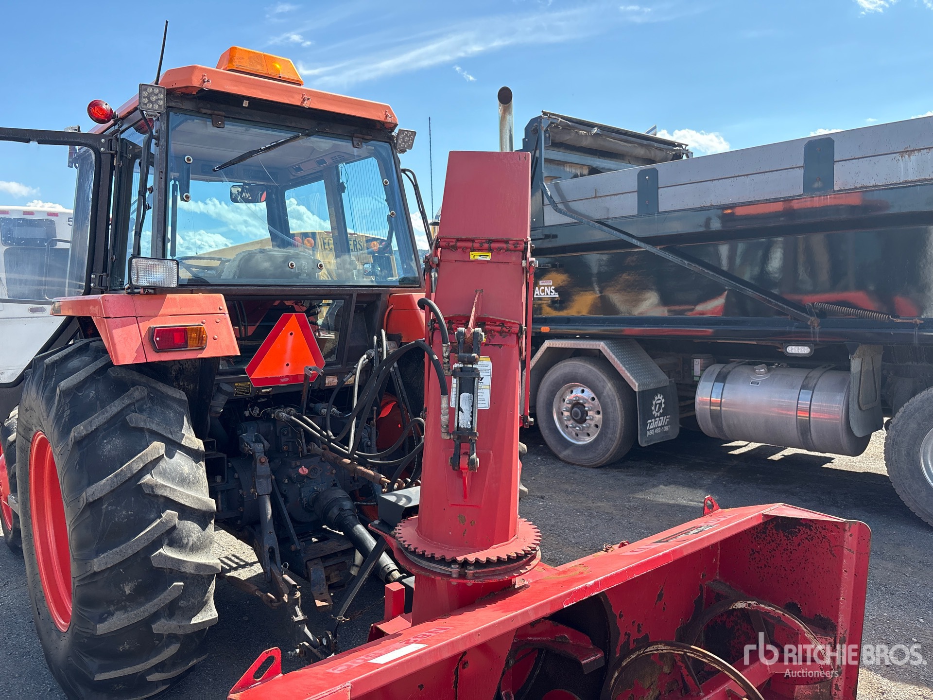 1987 Kubota M7950 DTF