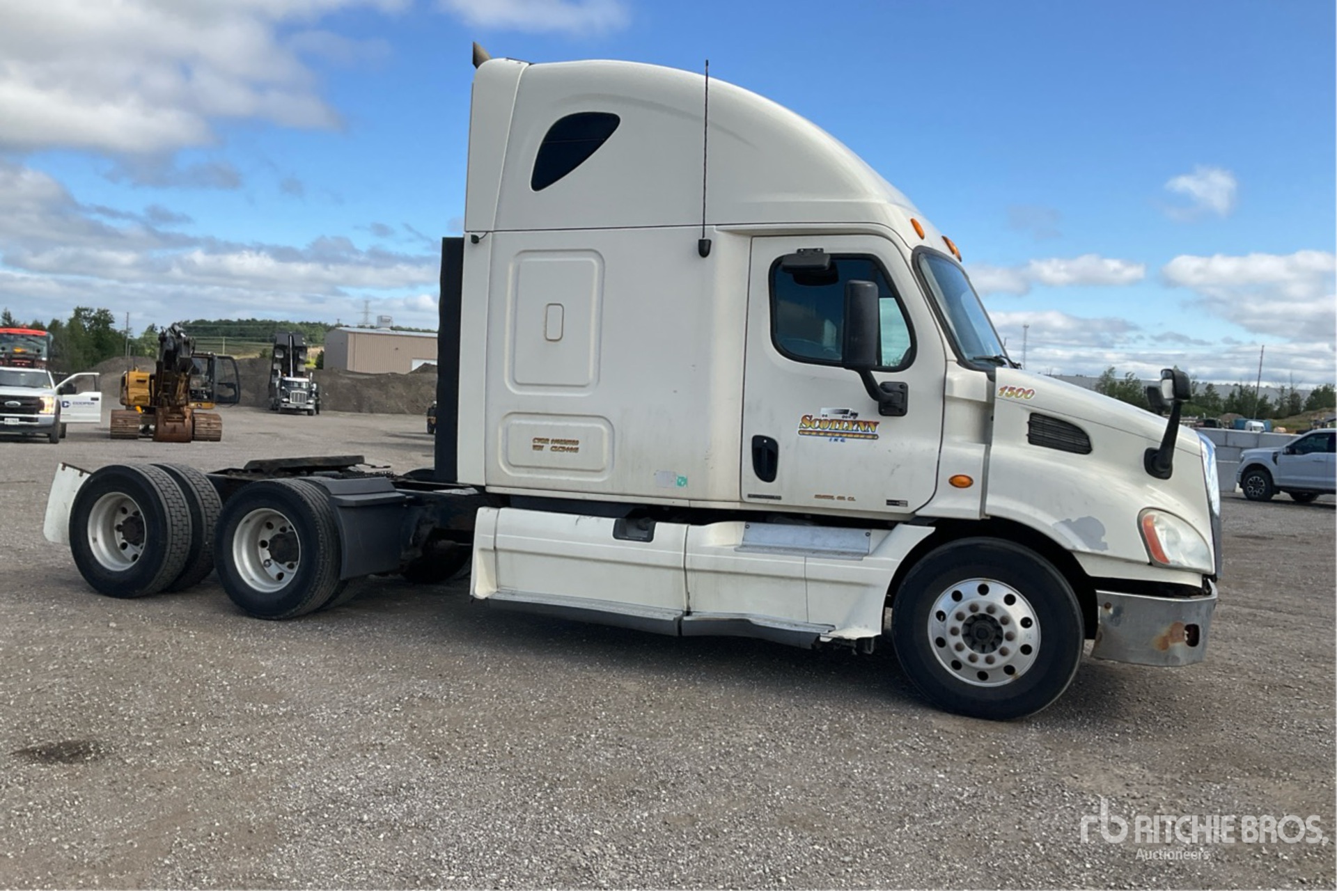 2012 Freightliner CASCADIA 113