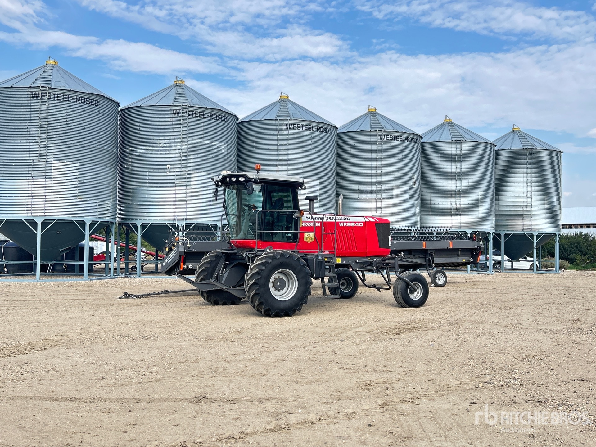 2017 Massey Ferguson WR9840