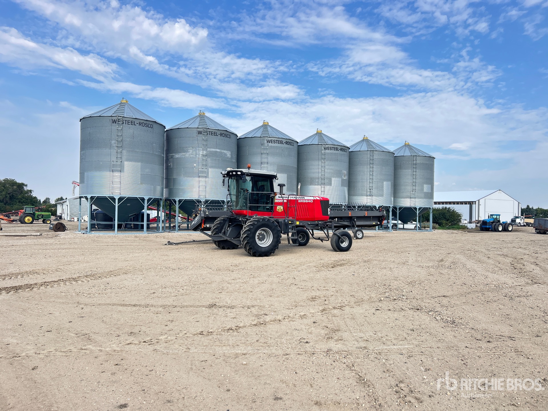 2017 Massey Ferguson WR9840