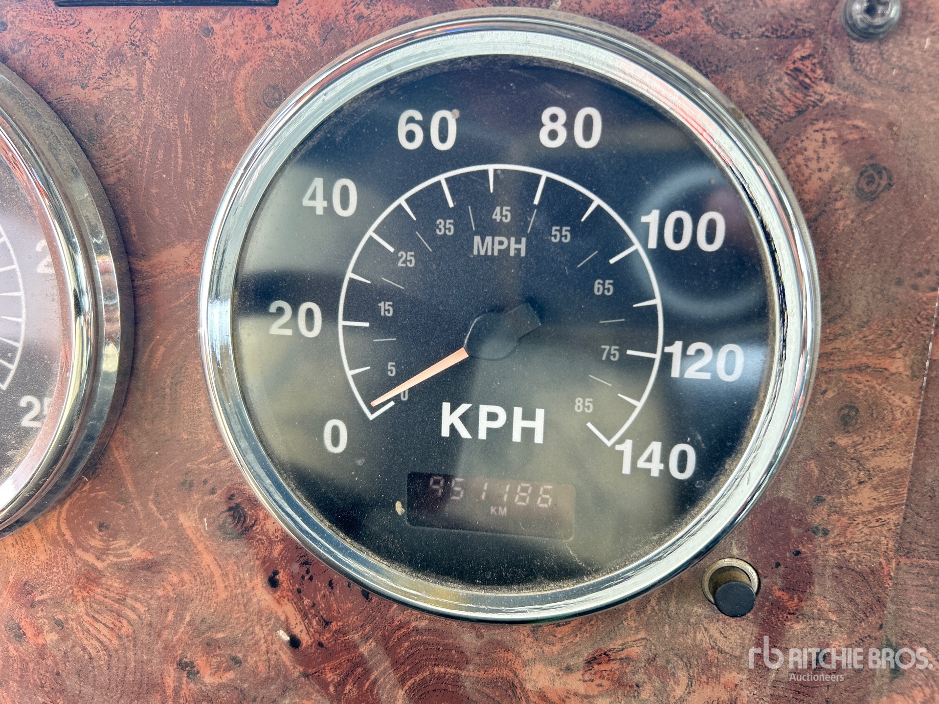 1999 International 9900