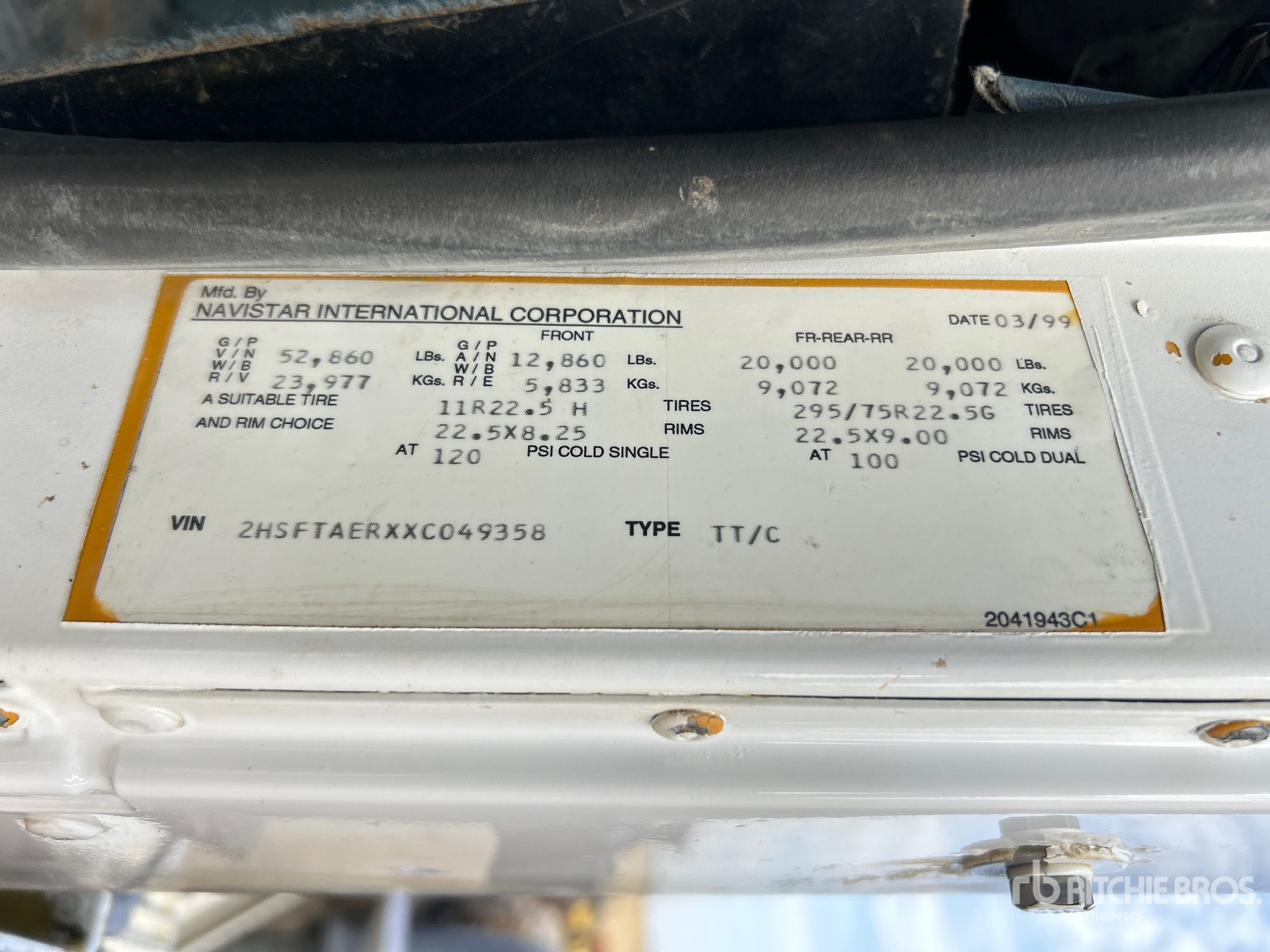 1999 International 9900