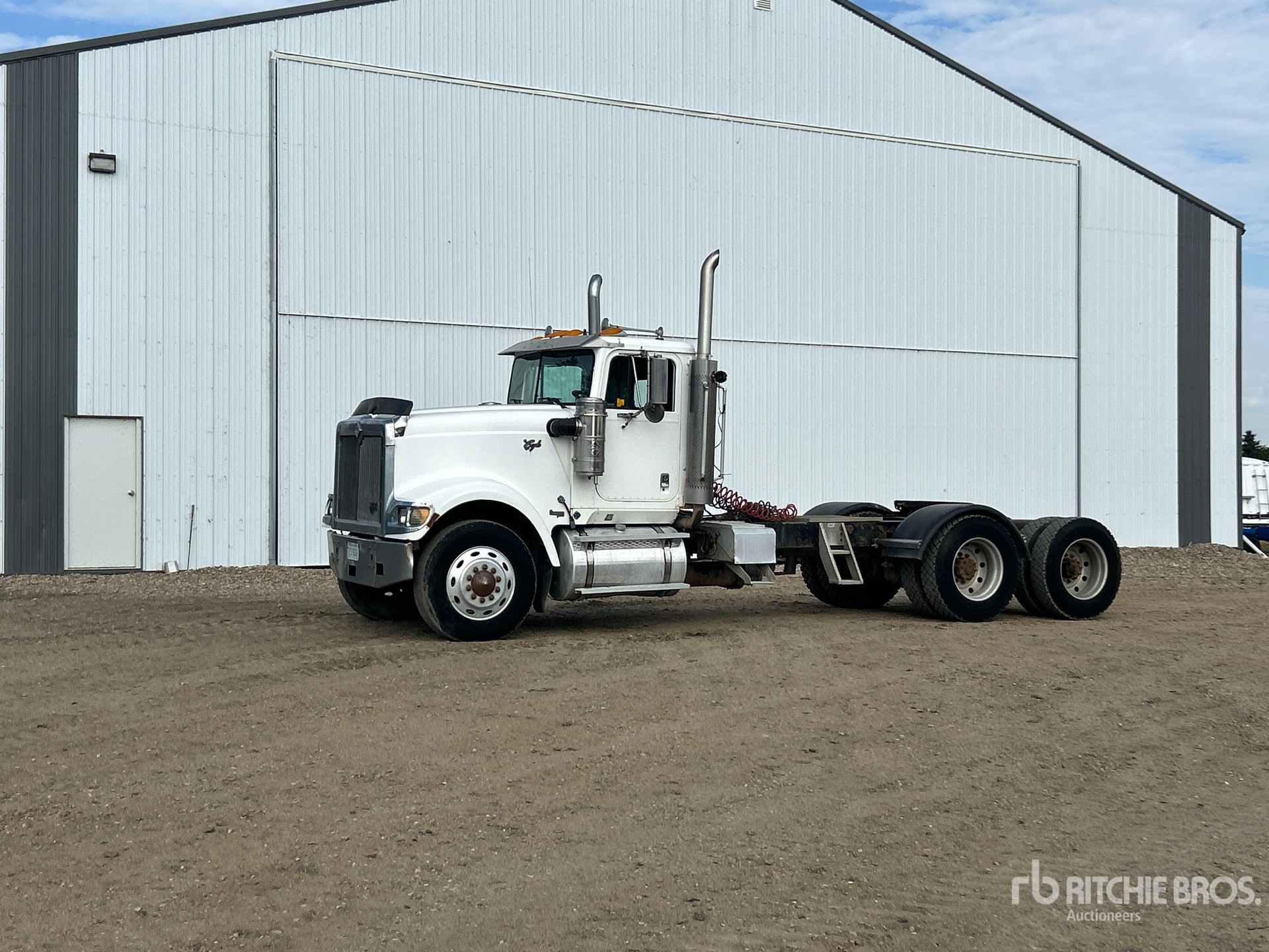 1999 International 9900