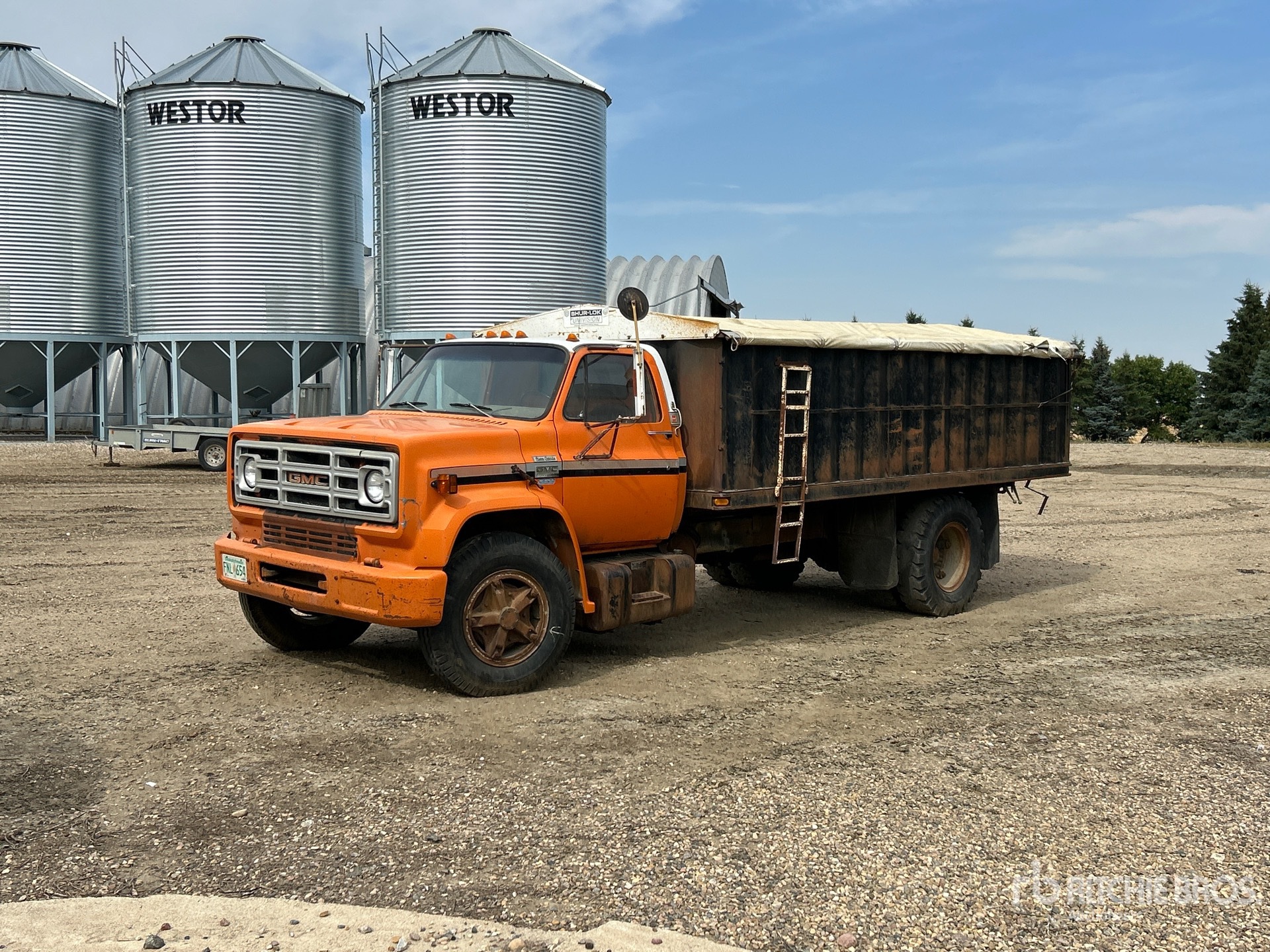 Photo of 1976 GMC 6500