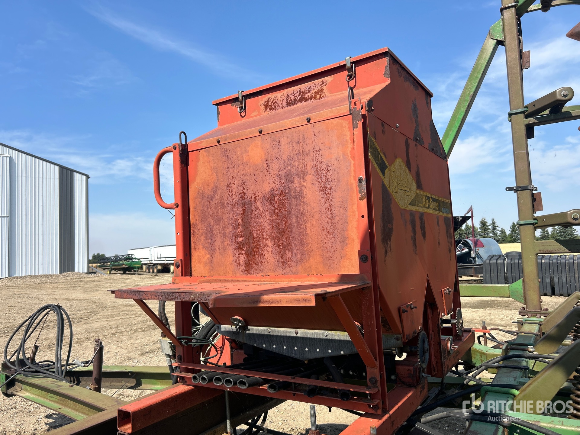 John Deere 1610