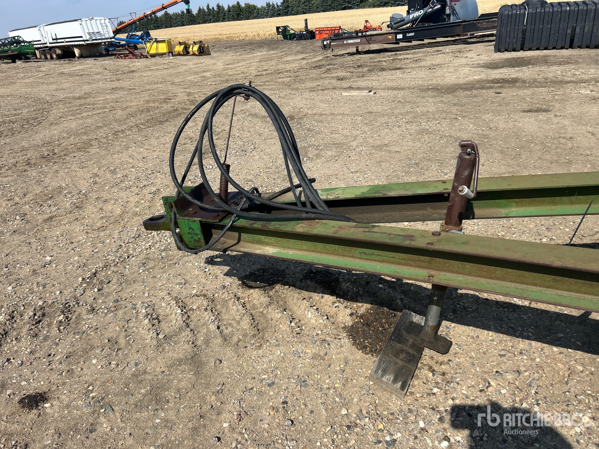 John Deere 1610