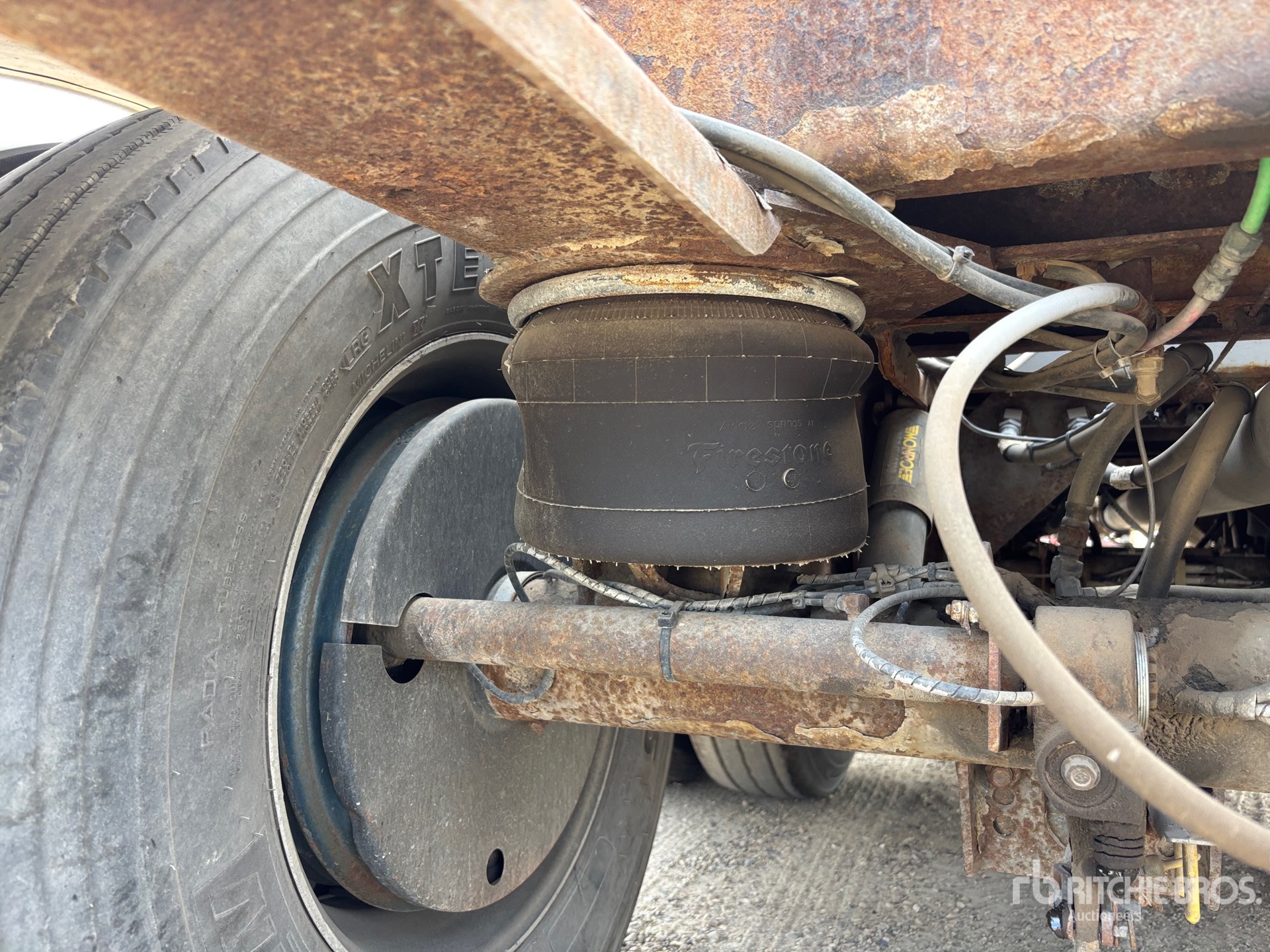 2014 Advance 35000 L TRI/A LEAD