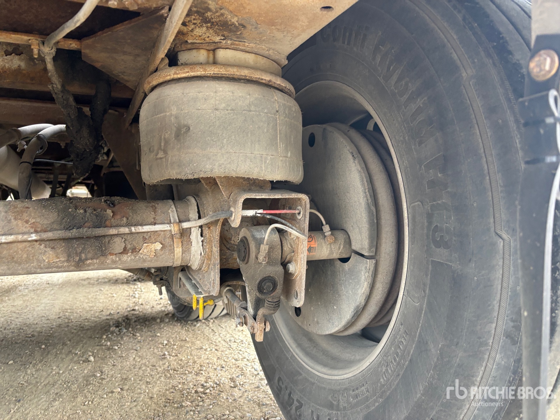 2008 Advance 10378 gal Super B-Train Lead