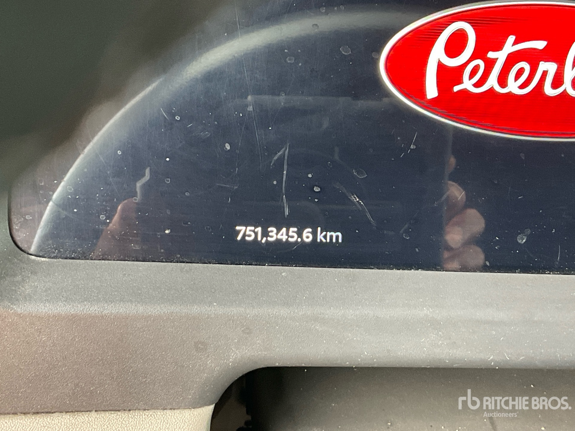 2023 Peterbilt 579