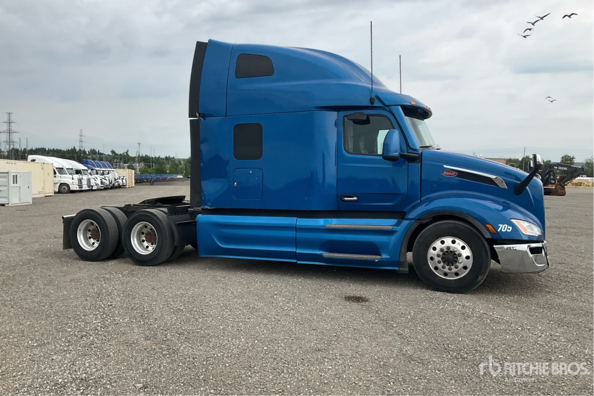 2023 Peterbilt 579
