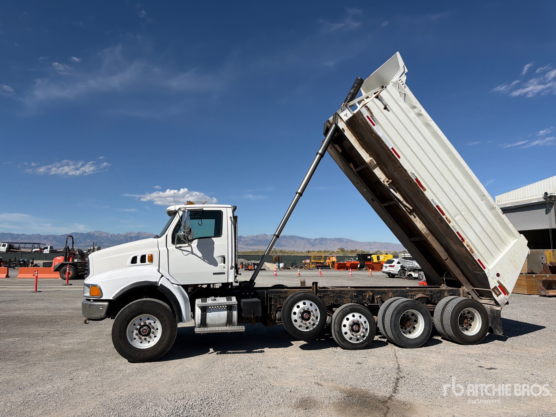2007 Sterling L9500