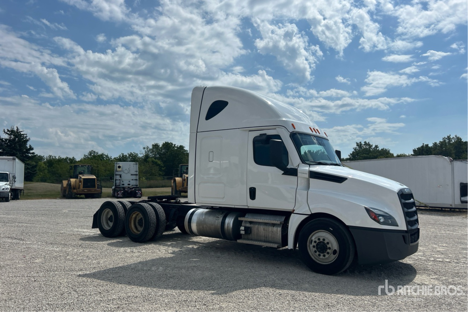 2023 Freightliner CASCADIA 126