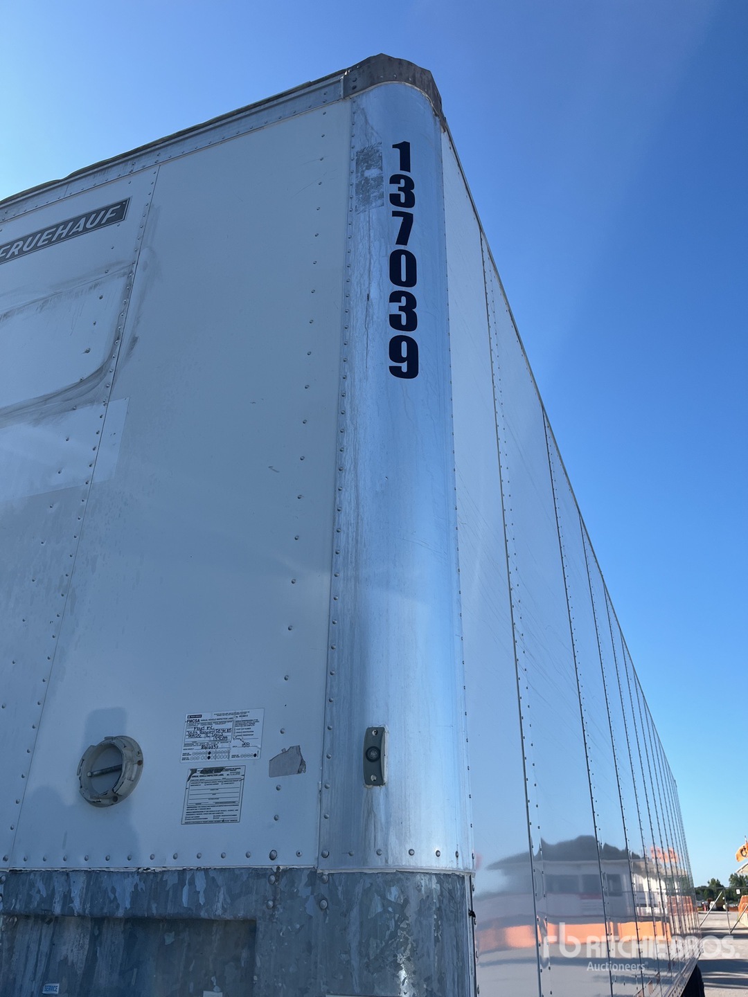 2022 Fruehauf 53 FT T/A