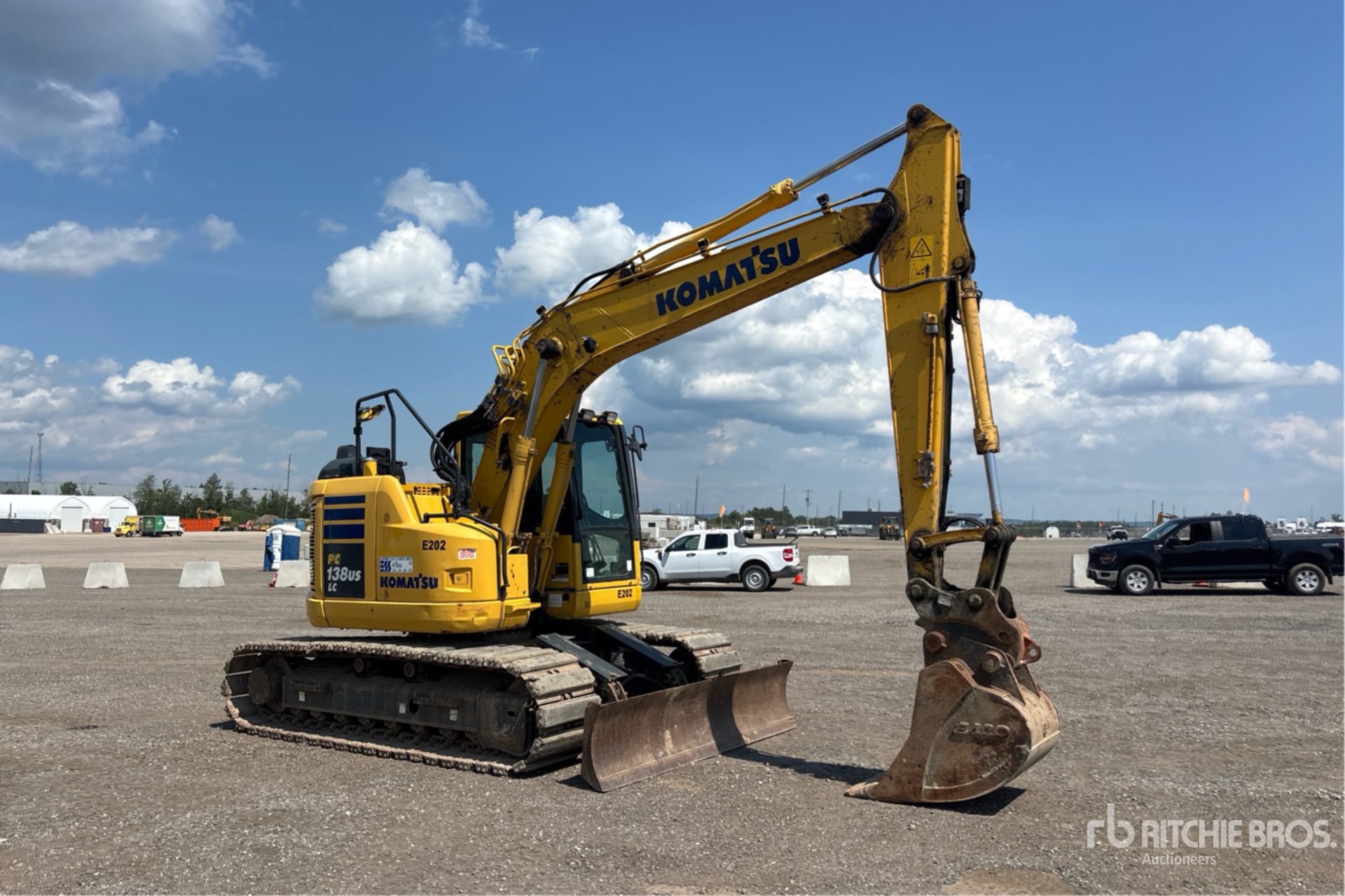 2018 Komatsu PC138USLC-11